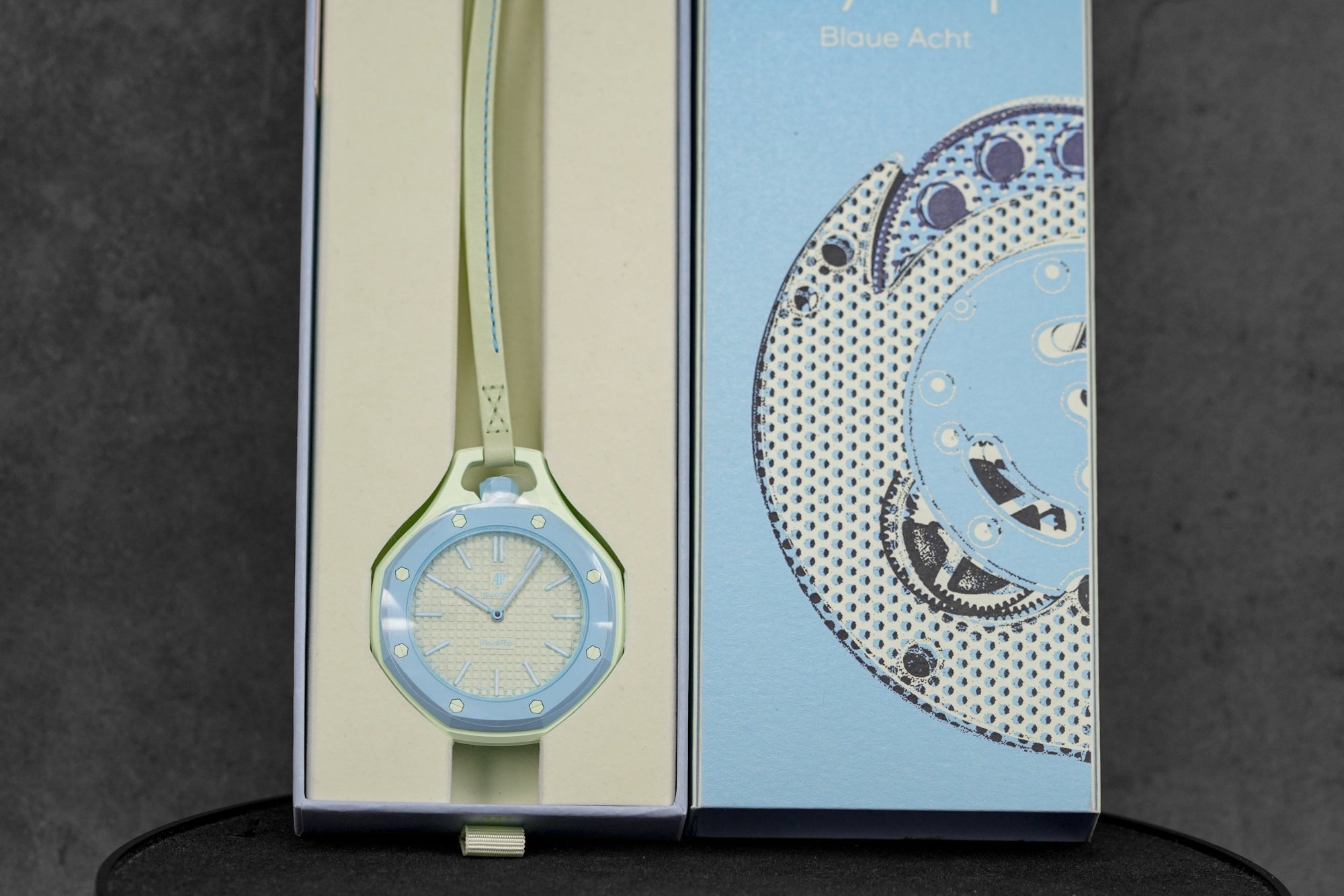 ROYAL POP BLAUE ACHT (2026)