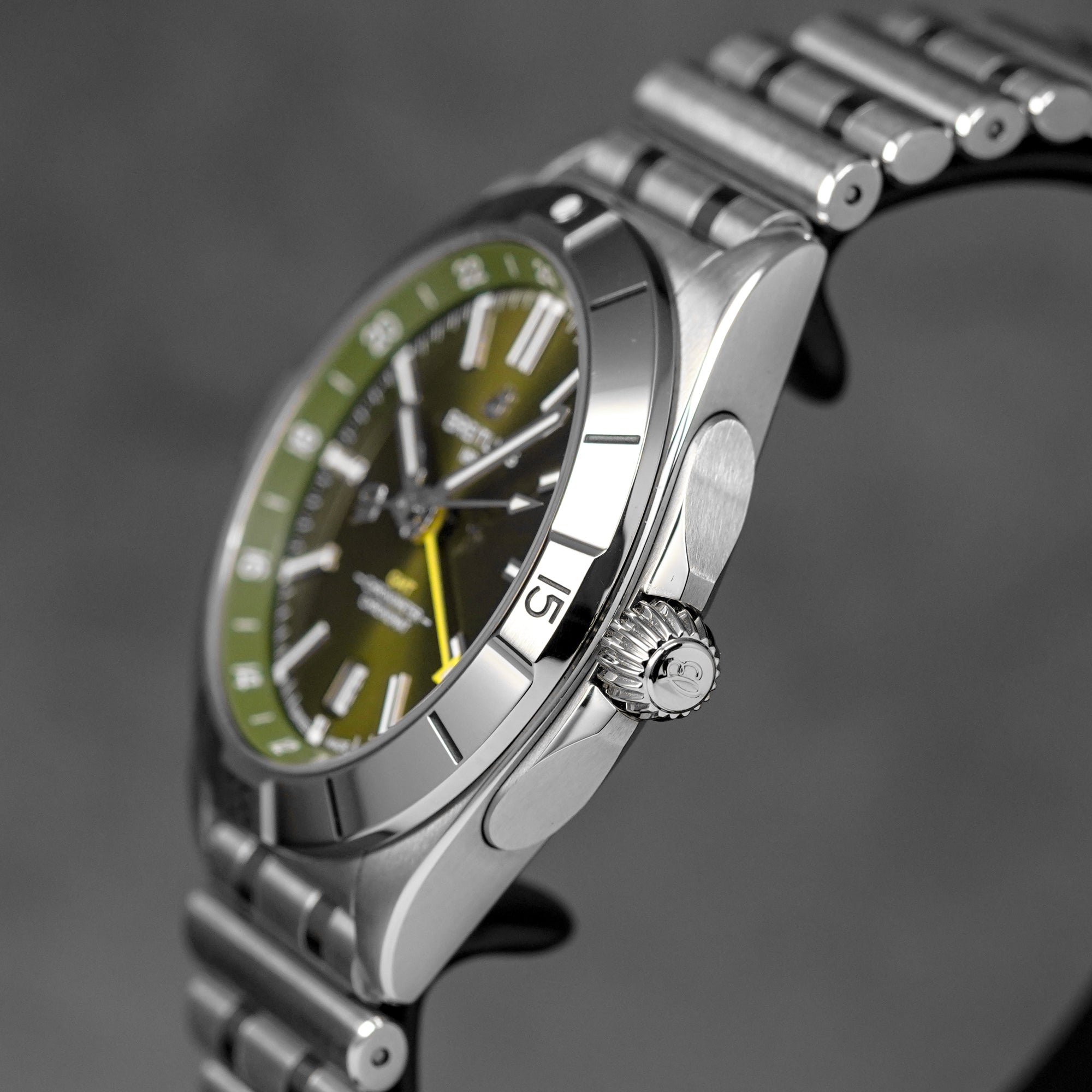 harga breitling chronomat giannis antetokounmpo
