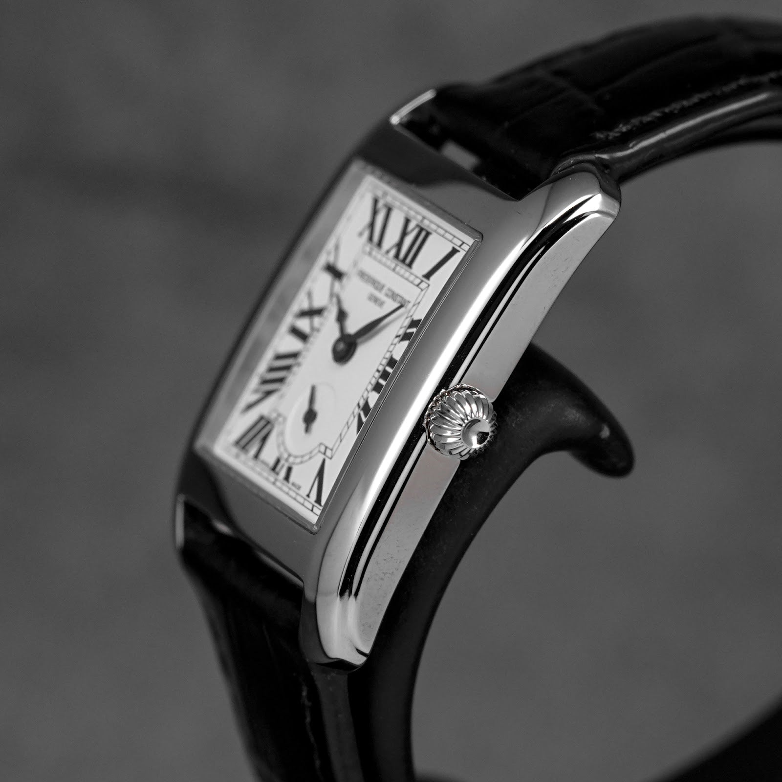 CLASSICS SMALL SECONDS SILVER DIAL LEATHER STRAP