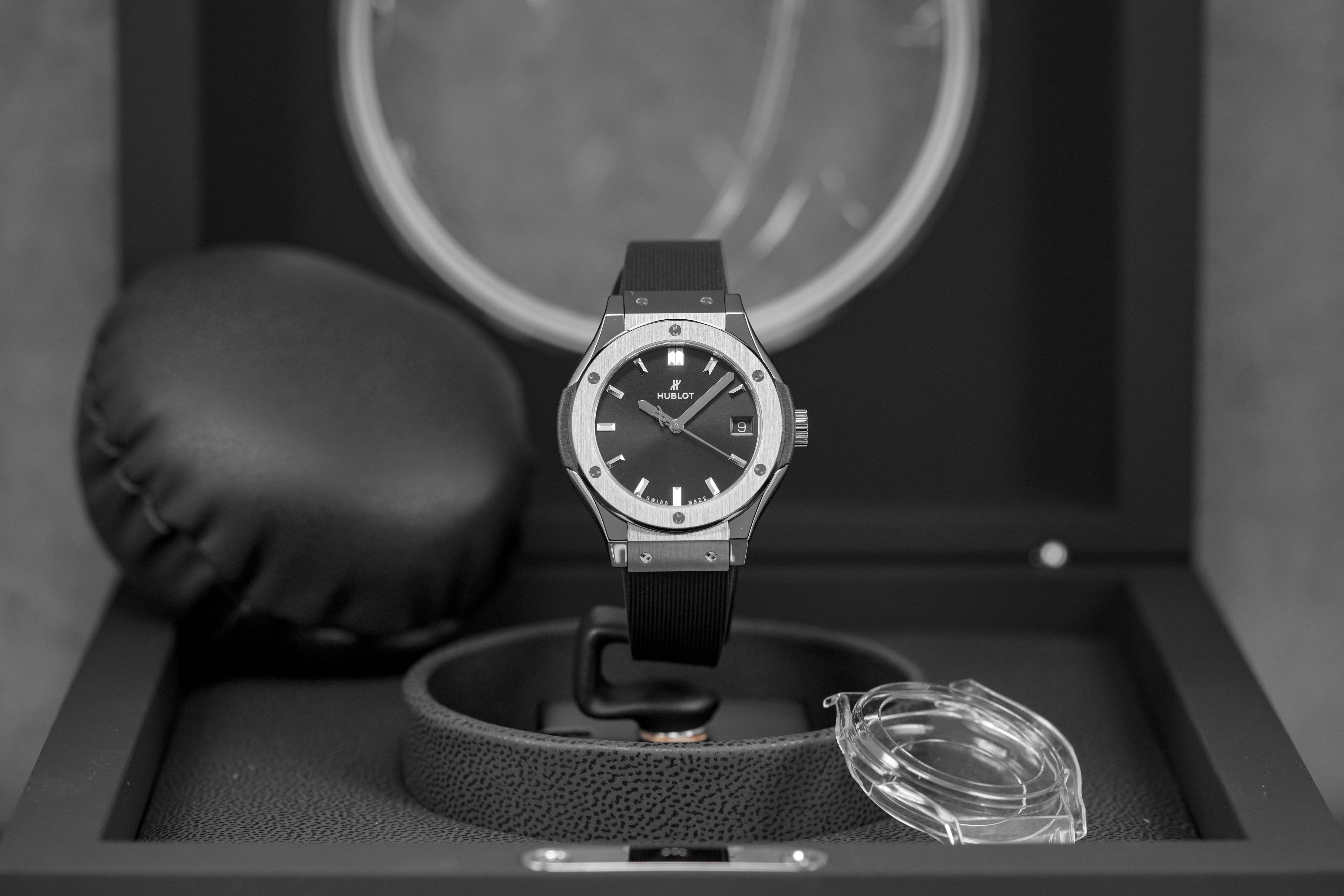 harga hublot classic fusion 33mm titanium black terbaru