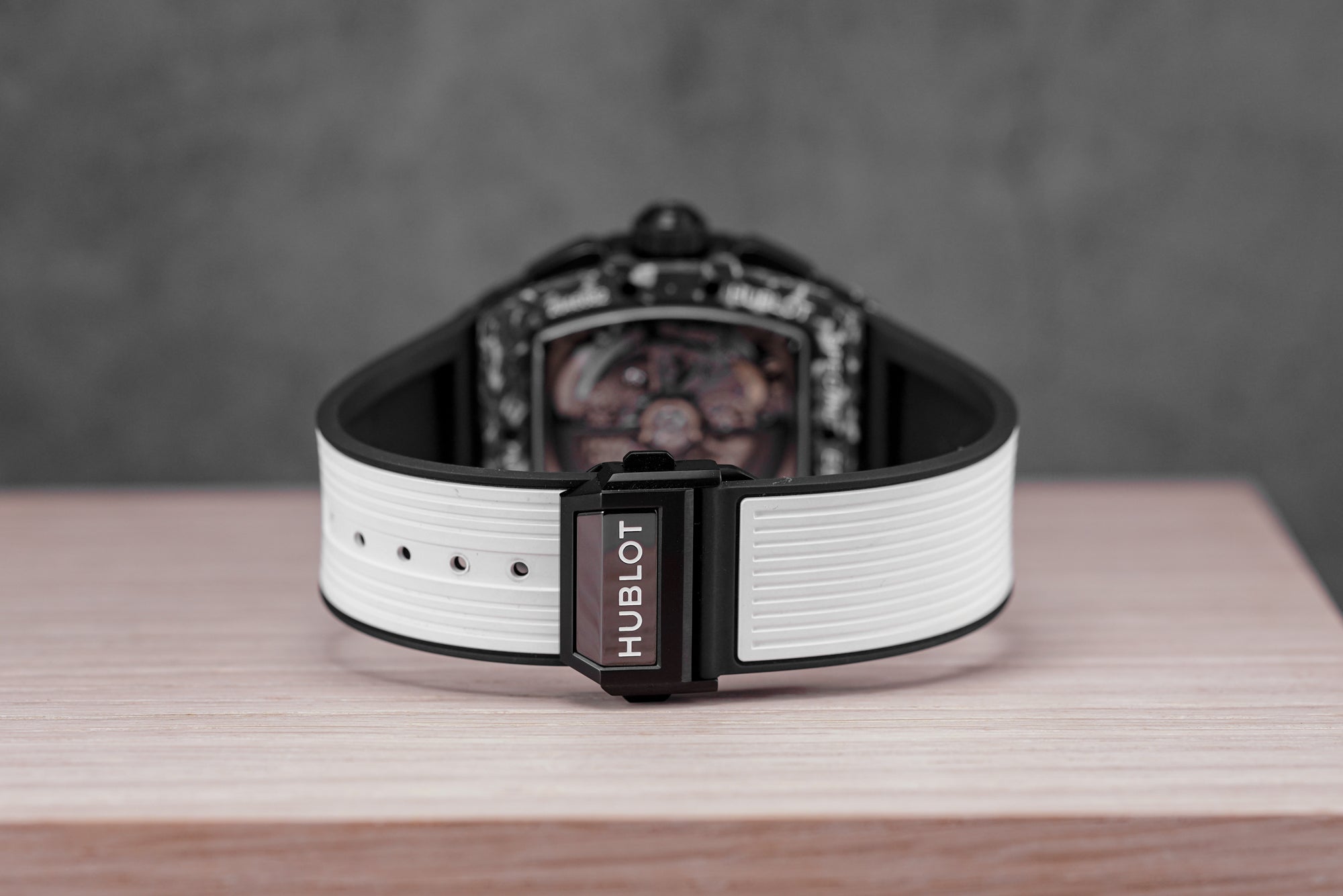 harga hublot spirit of big bang 42mm carbon