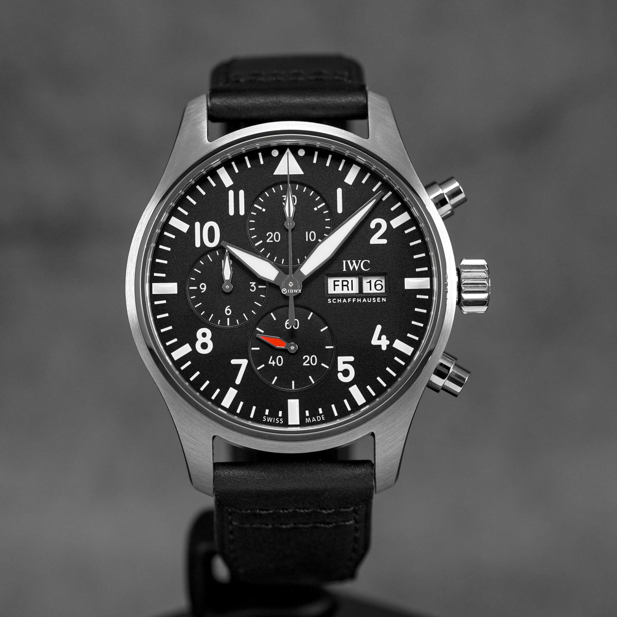 harga iwc pilot chronograph day date terbaru