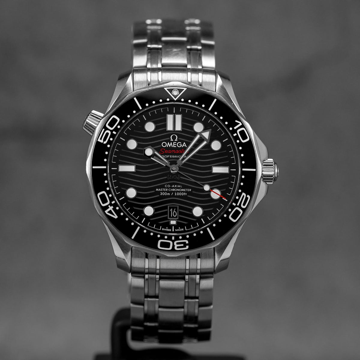 SEAMASTER DIVER 300 BLACK DIAL (2023)