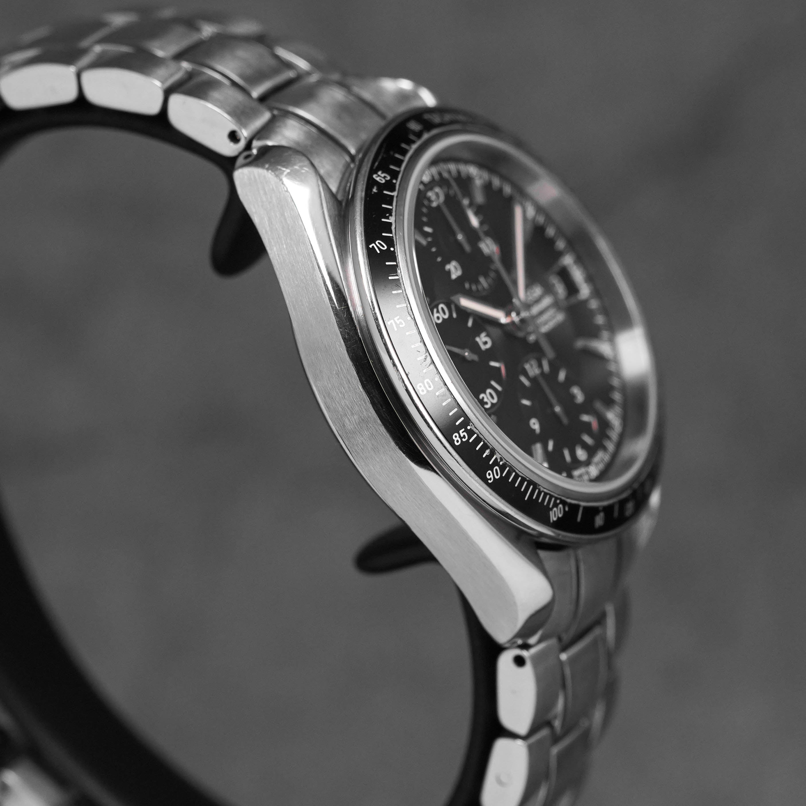 harga omega speedmaster date chrono black