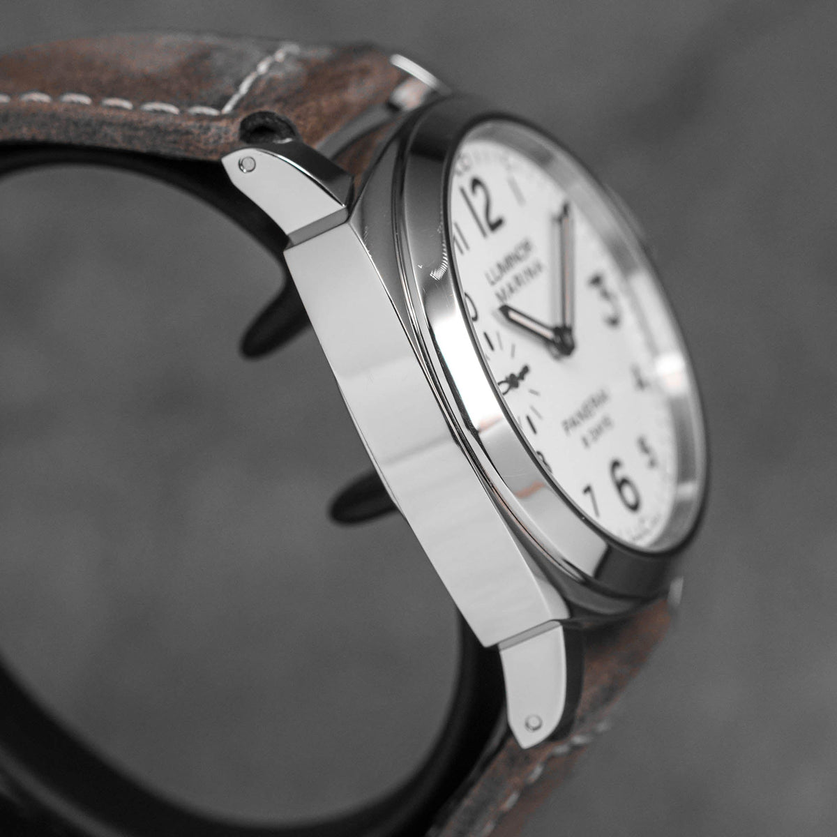 LUMINOR MARINA 8 DAYS 44MM WHITE DIAL PAM 563 (2016)