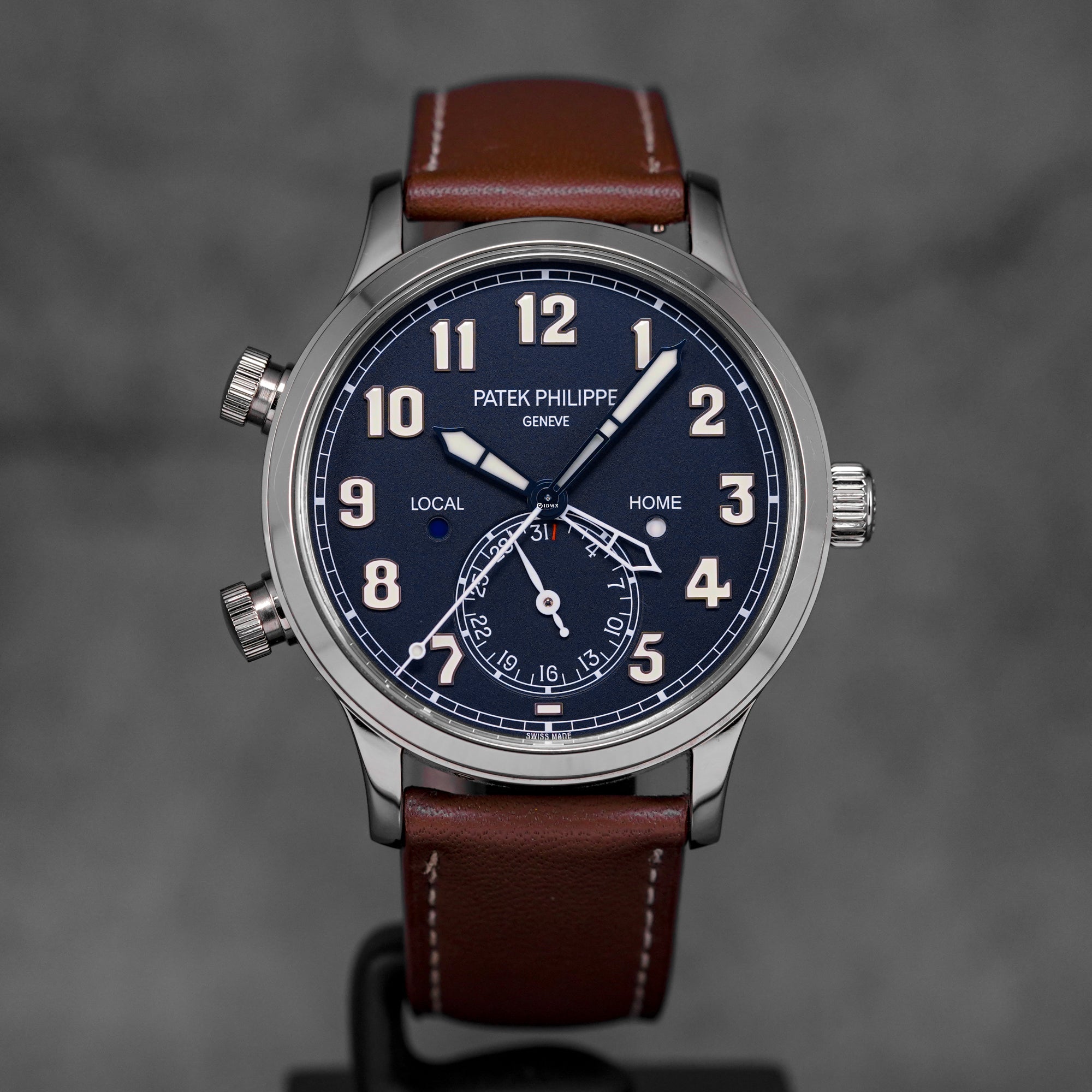 CALATRAVA PILOT TRAVEL TIME 5524G WHITEGOLD BLUE DIAL
