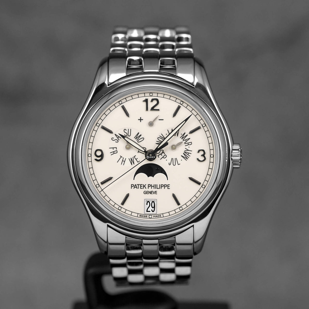 COMPLICATIONS 5145/1G WHITEGOLD ANNUAL CALENDAR IVORY DIAL (WATCH & ARCHIVE PAPER)