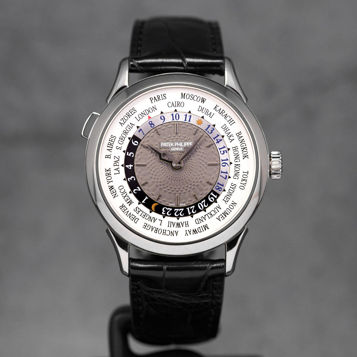 harga patek philippe complications 5230g