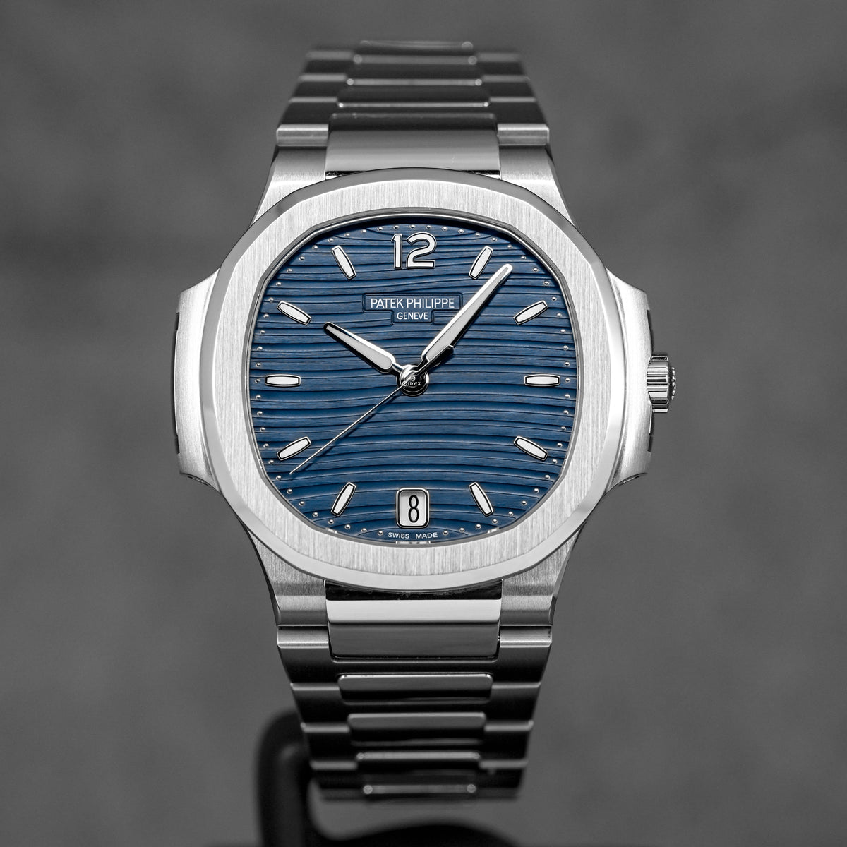 harga patek philippe nautilus 7118/1a blue