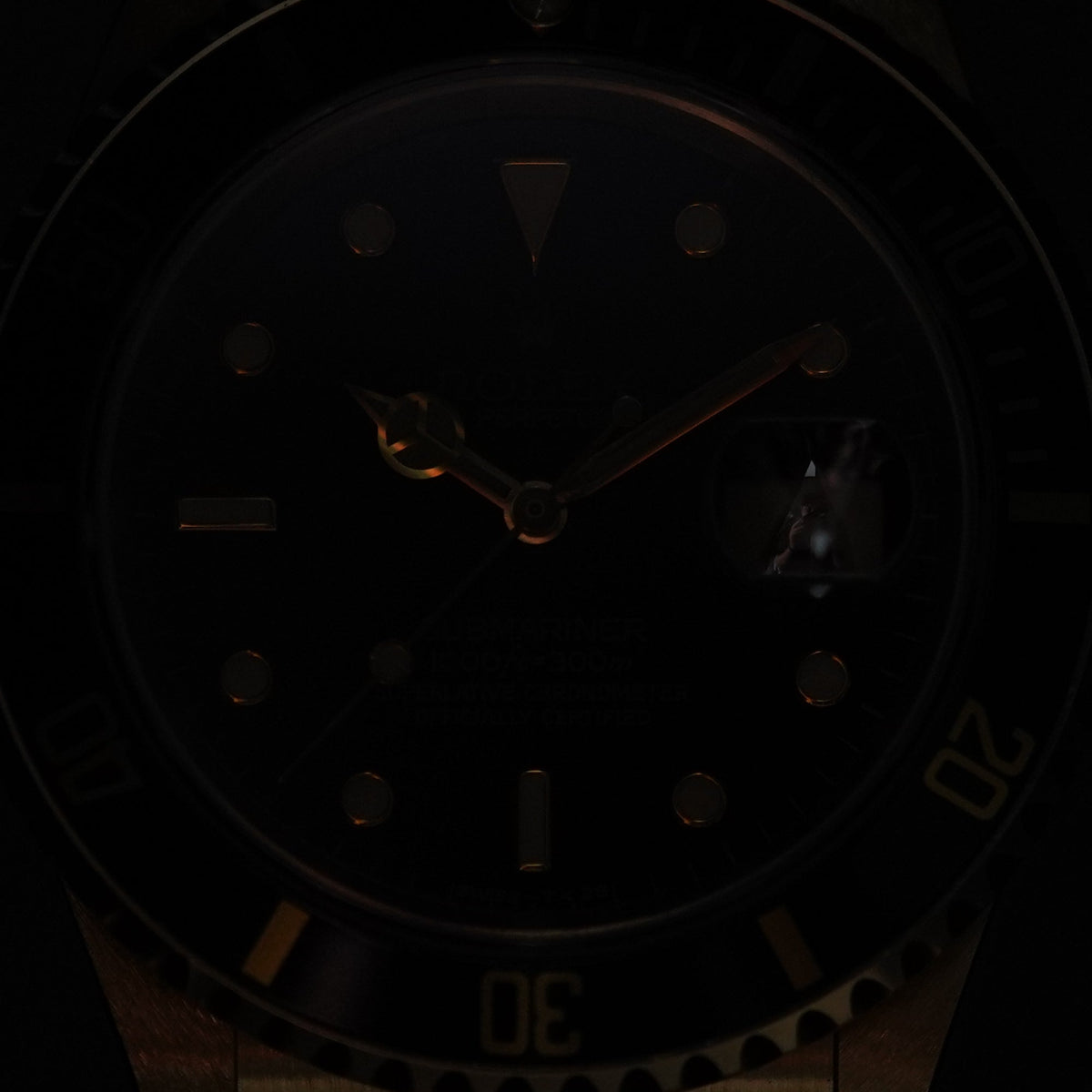 SUBMARINER DATE 40MM YELLOWGOLD BLACK DIAL (1995)