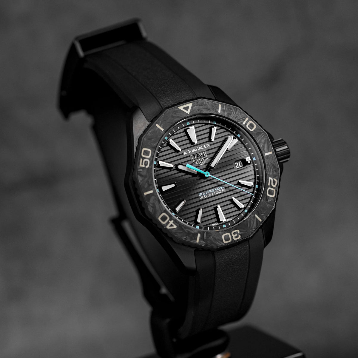 harga tag heuer aquaracer 200 solargraph black