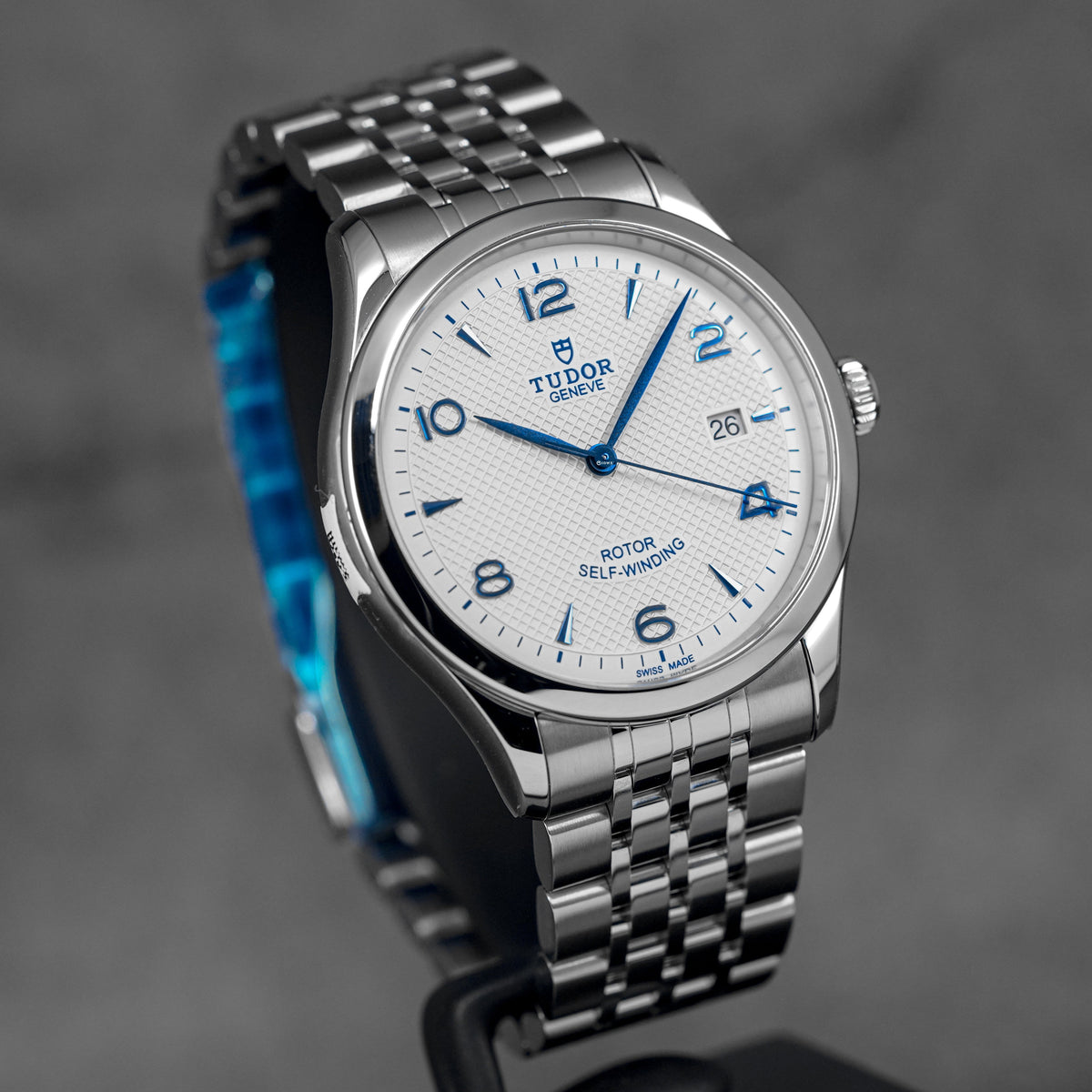 1926 39MM OPALINE-BLUE DIAL (2026)