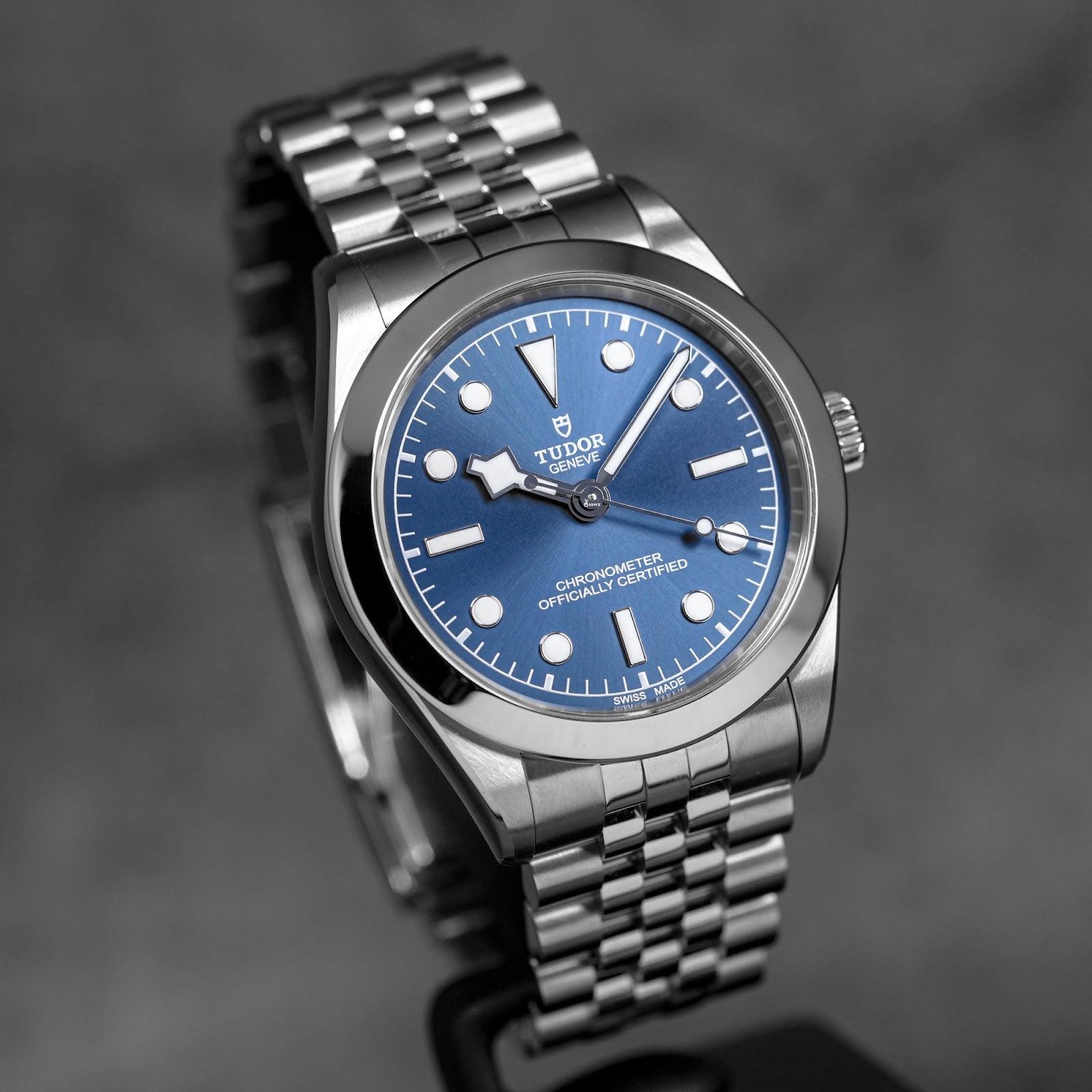 BLACK BAY ONE 39 BLUE DIAL (2025)