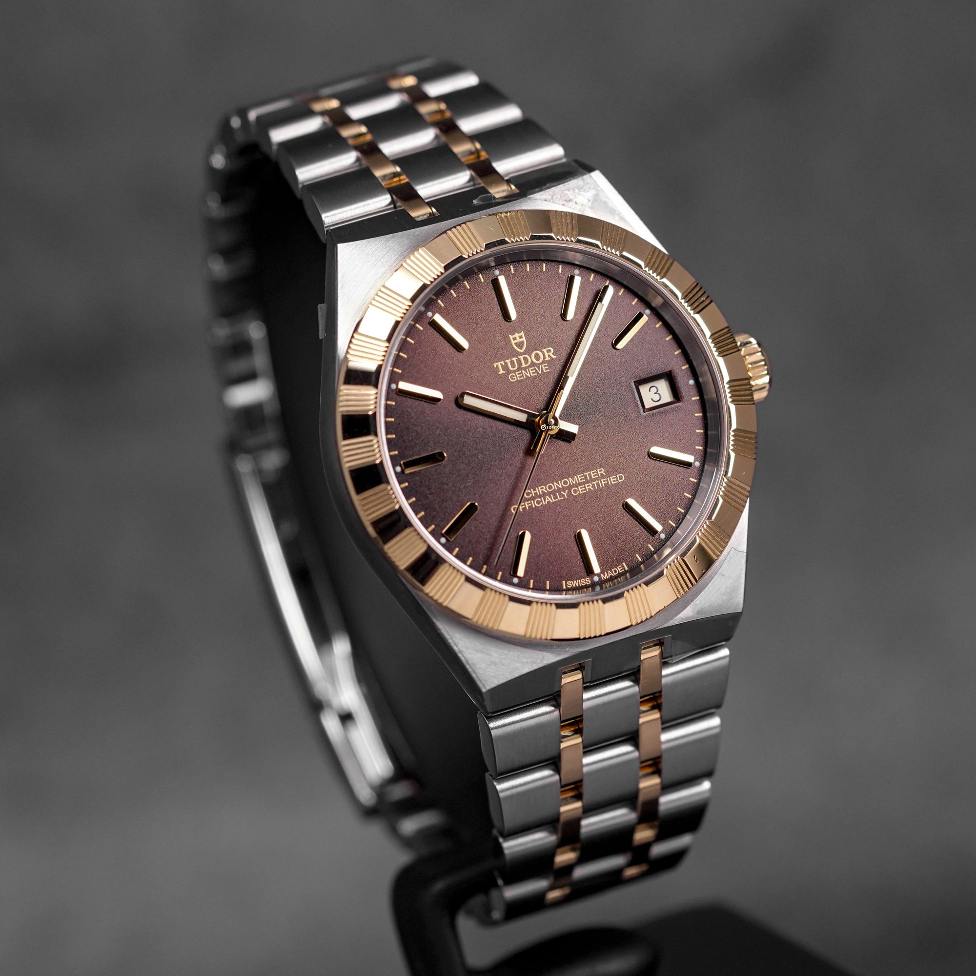 tudor royal 36 yellowgold brown