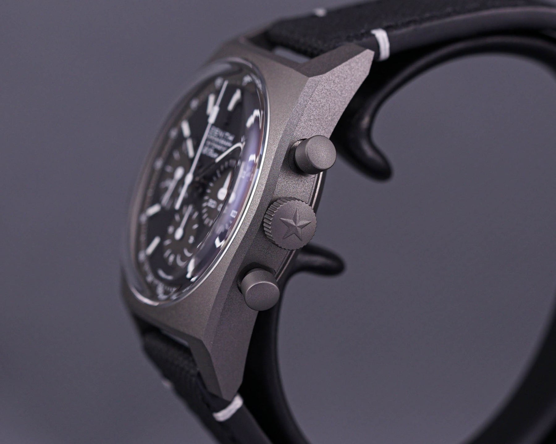 CHRONOMASTER REVIVAL SHADOW