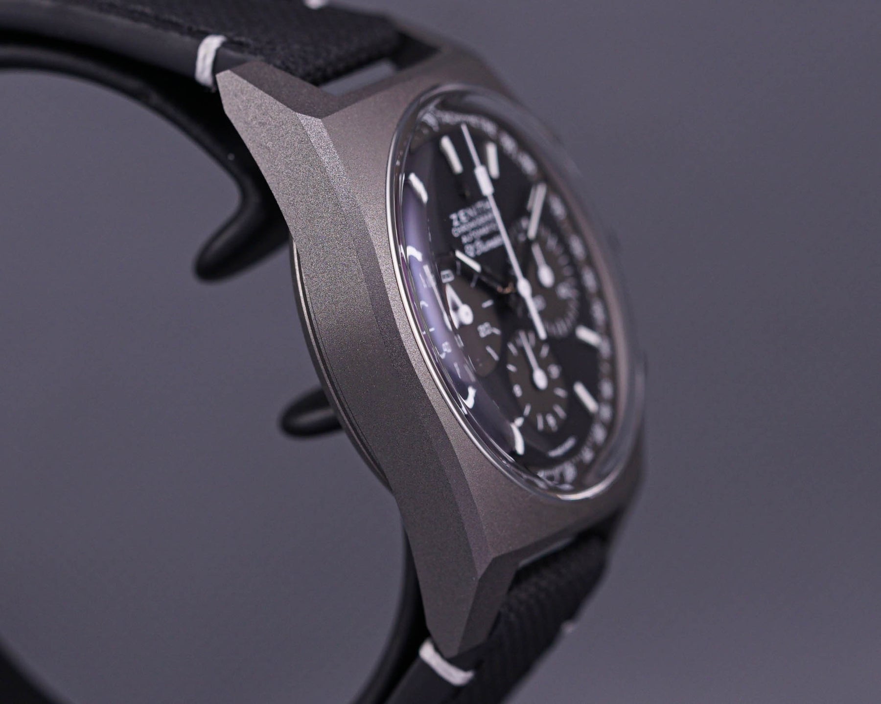 CHRONOMASTER REVIVAL SHADOW