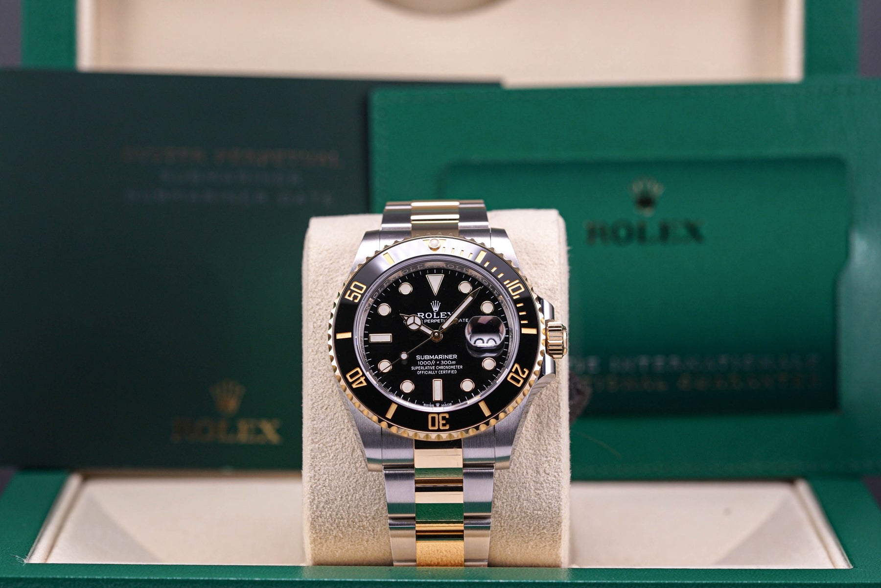 SUBMARINER DATE 41MM TWOTONE YELLOWGOLD BLACK DIAL (2022)