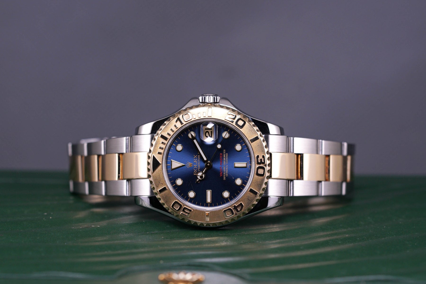 Rolex Yachtmaster Twotone Rosegold Blue Dial