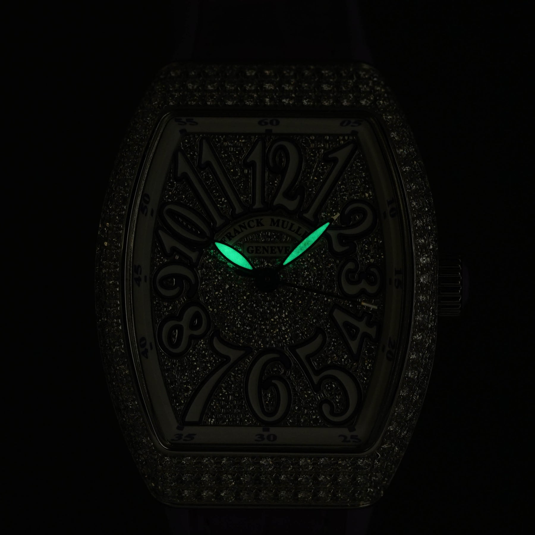 V32 PURPLE DIAMOND DIAL (2025)