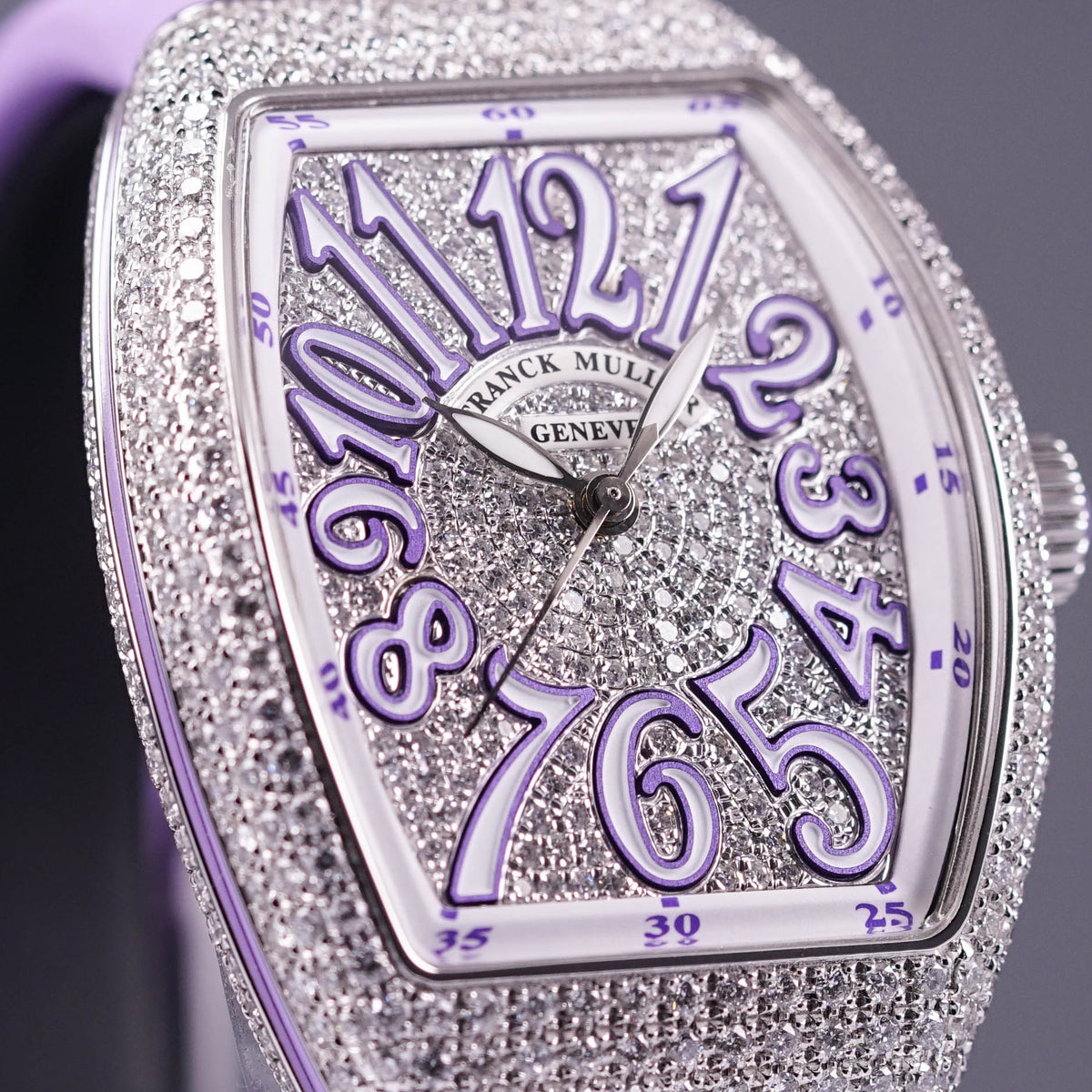 V32 PURPLE DIAMOND DIAL (2025)