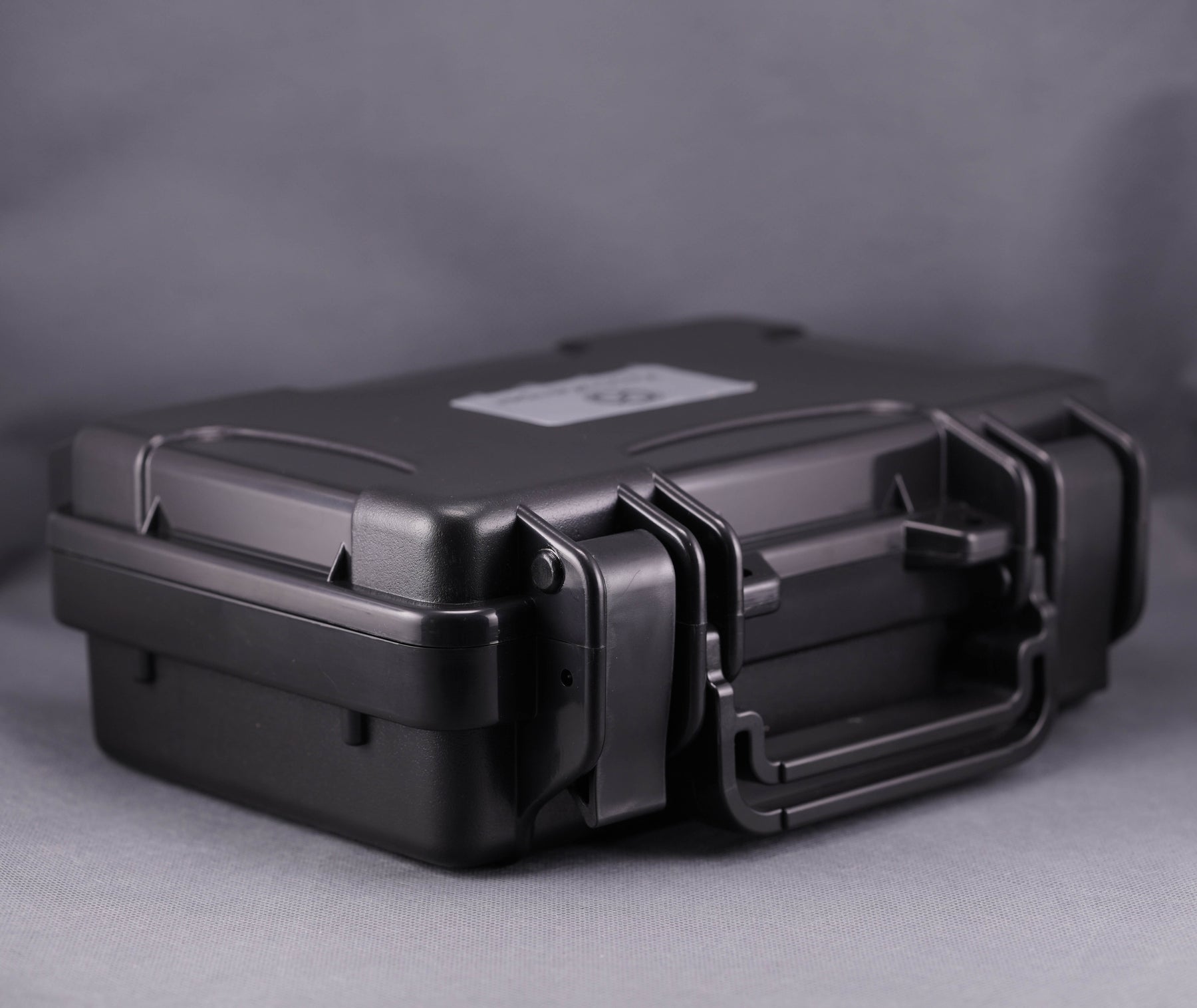 WATERPROOF CASE FOR 8 WATCHES