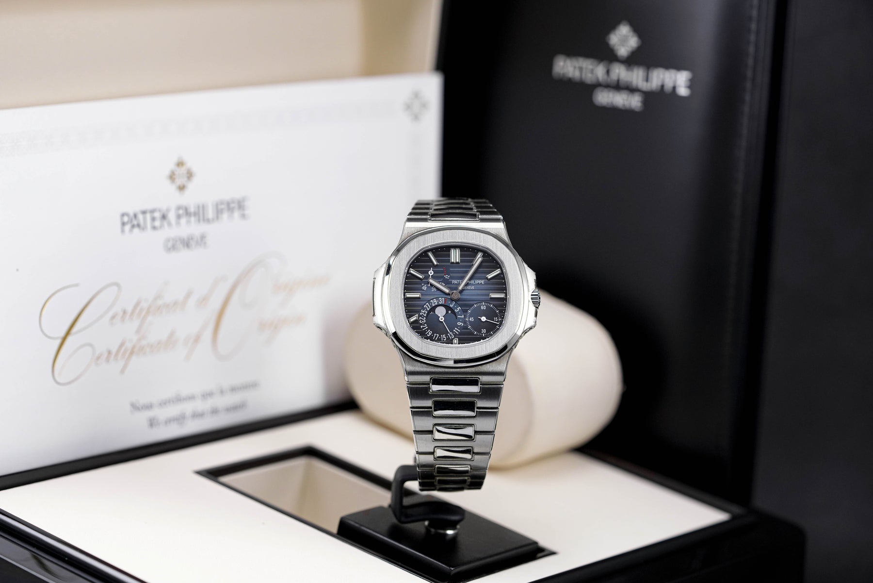 Patek Philippe Nautilus 5712/1A