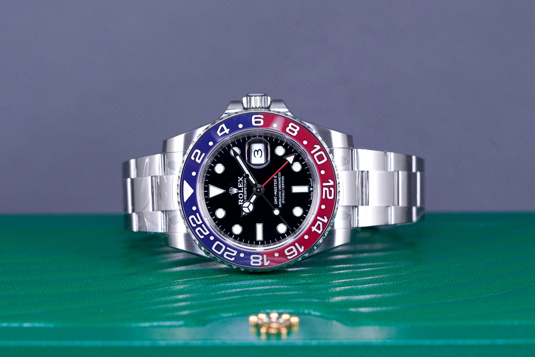 ROLEX GMT MASTER-II PEPSI OYSTER