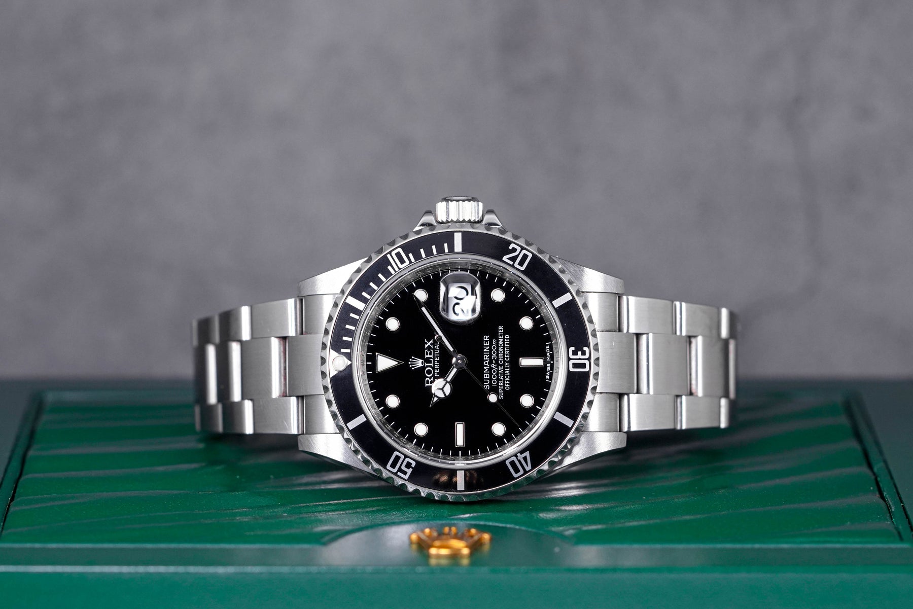 Rolex Submariner Date 16610