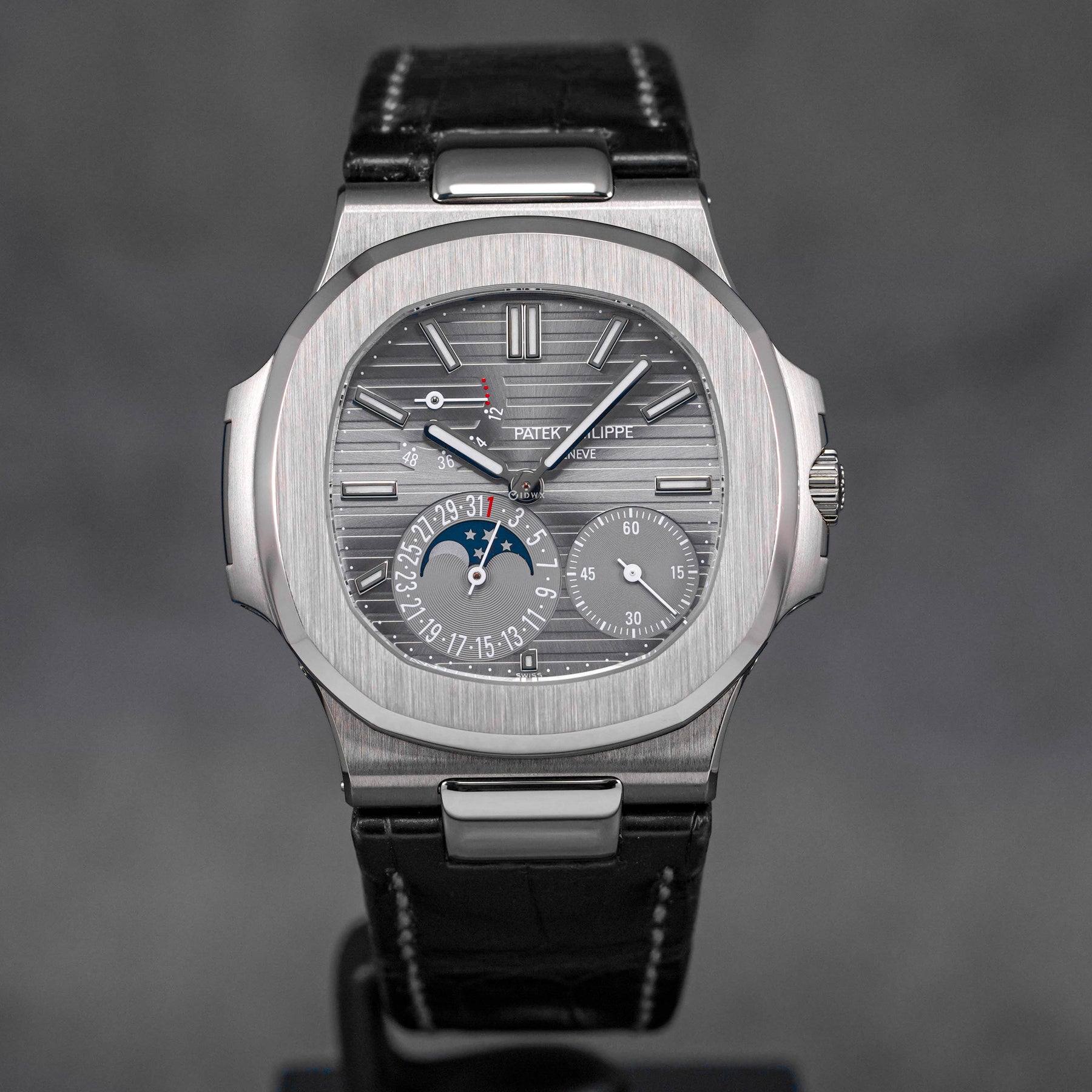 PATEK PHILIPPE NAUTILUS 5712G MOONPHASE WHITEGOLD GREY DIAL 2015