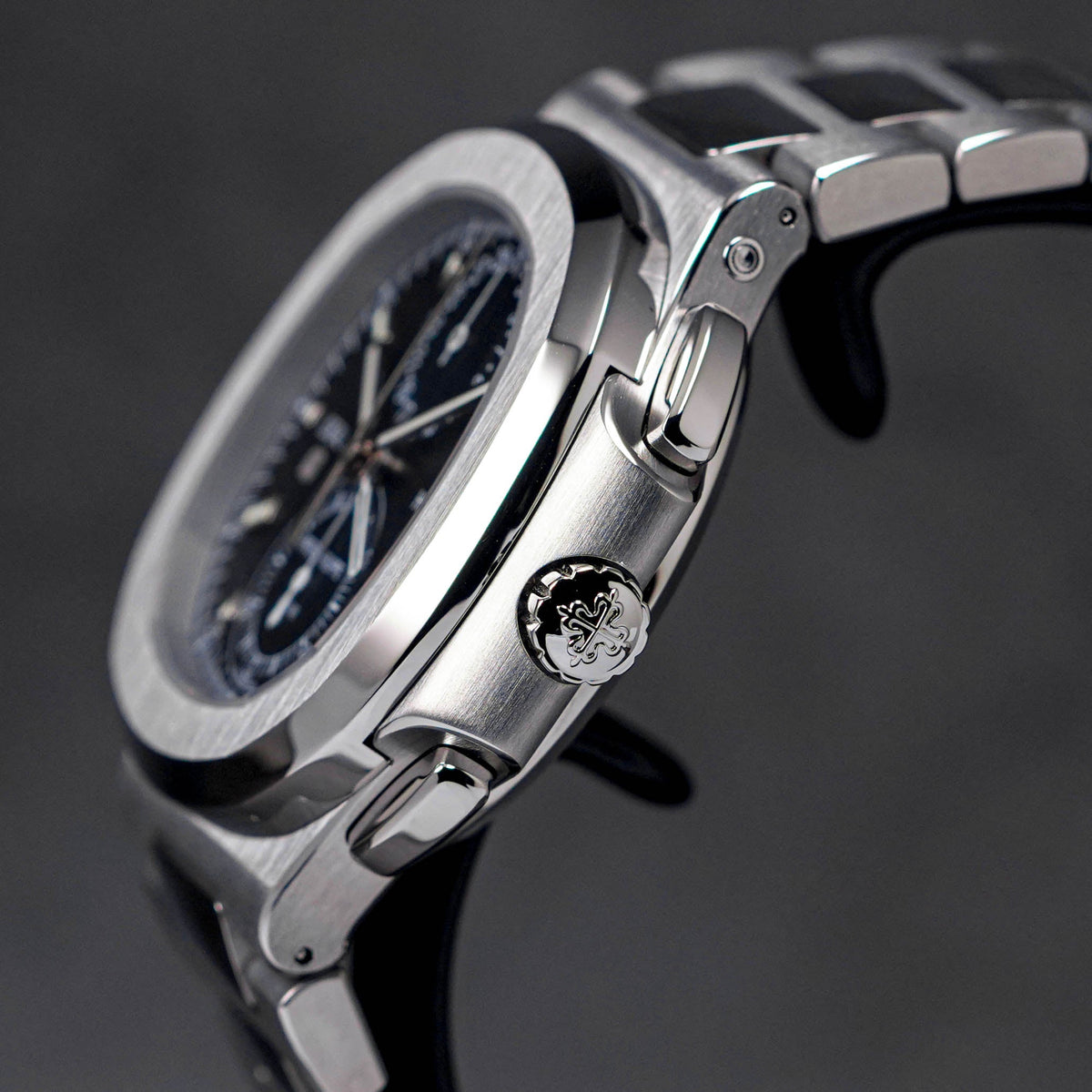 NAUTILUS 5990/1A TRAVEL TIME STEEL BLUE DIAL (2022)