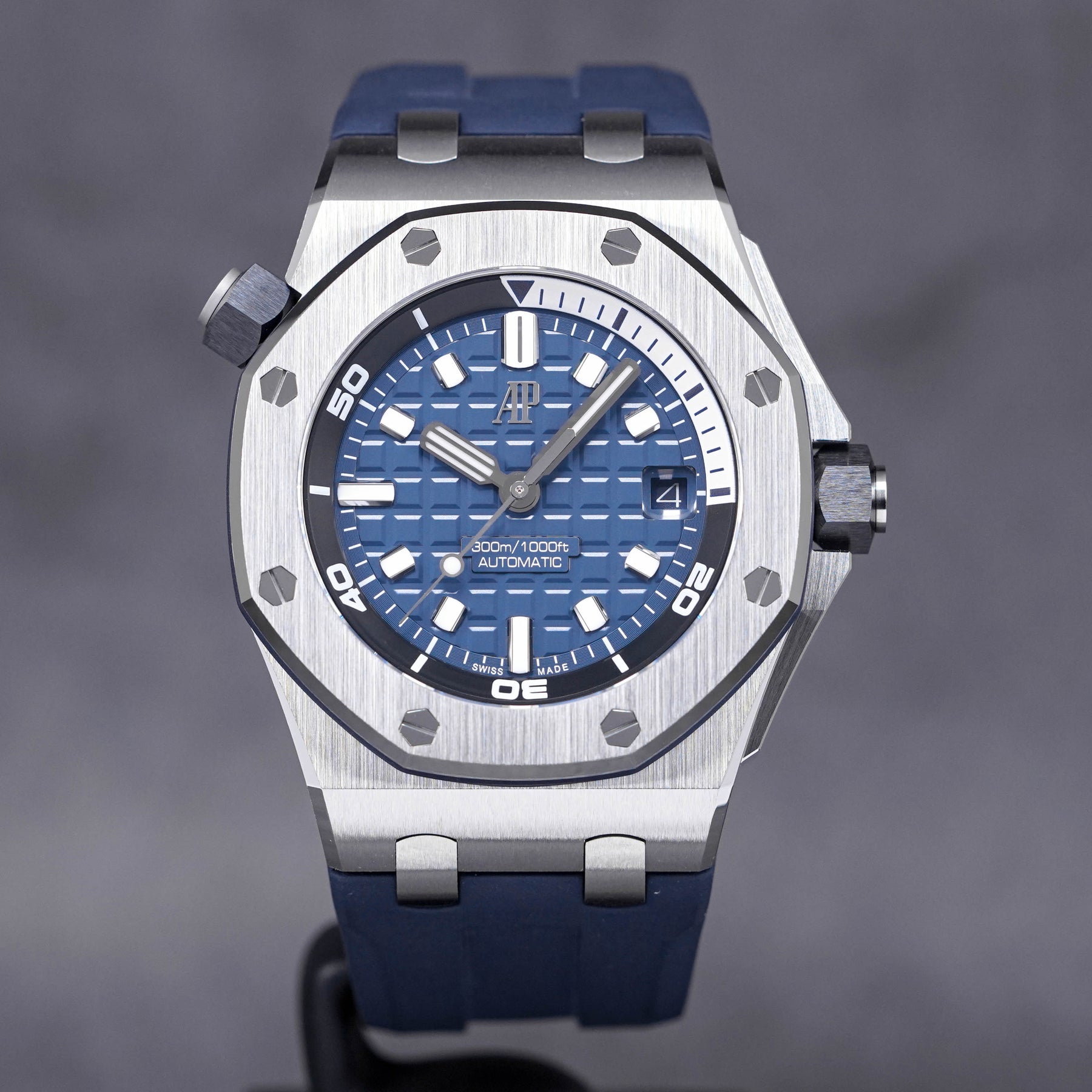 ROYAL OAK OFFSHORE 42MM DIVER BLUE DIAL (2022)