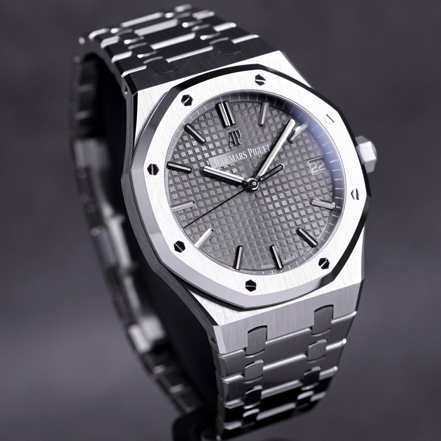 AUDEMARS PIGUET ROYAL OAK 41MM 15500 GREY DIAL 2020 OMNILUXE