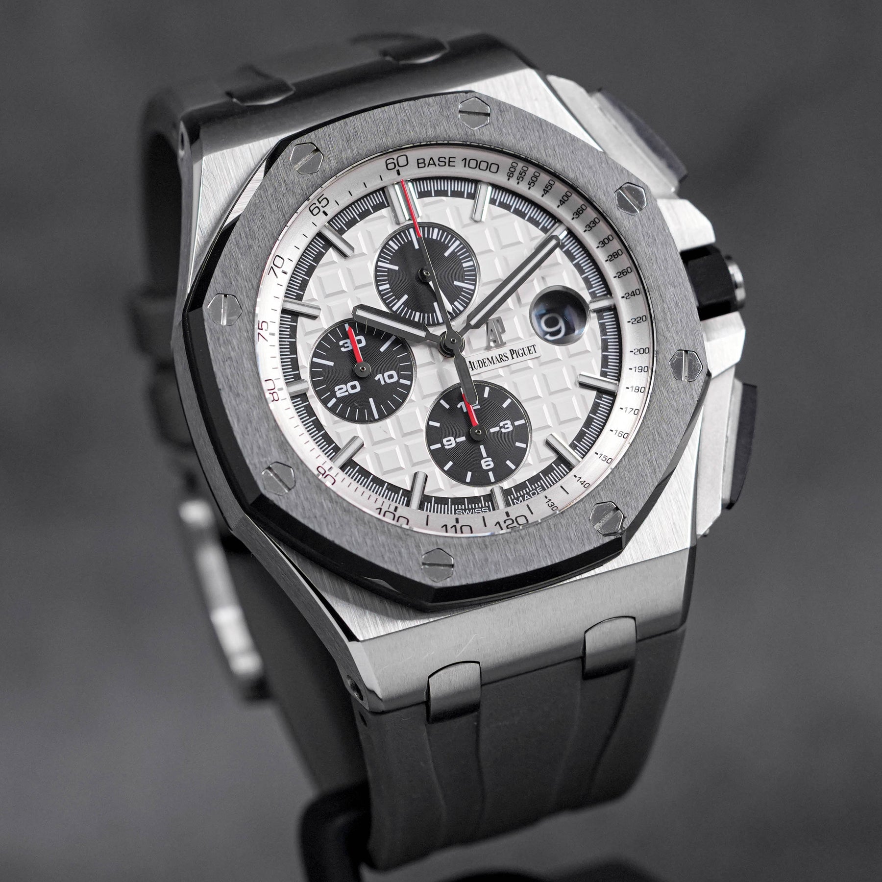 AUDEMARS PIGUET ROYAL OAK OFFSHORE CHRONOGRAPH 44MM NOVELTY WHITE