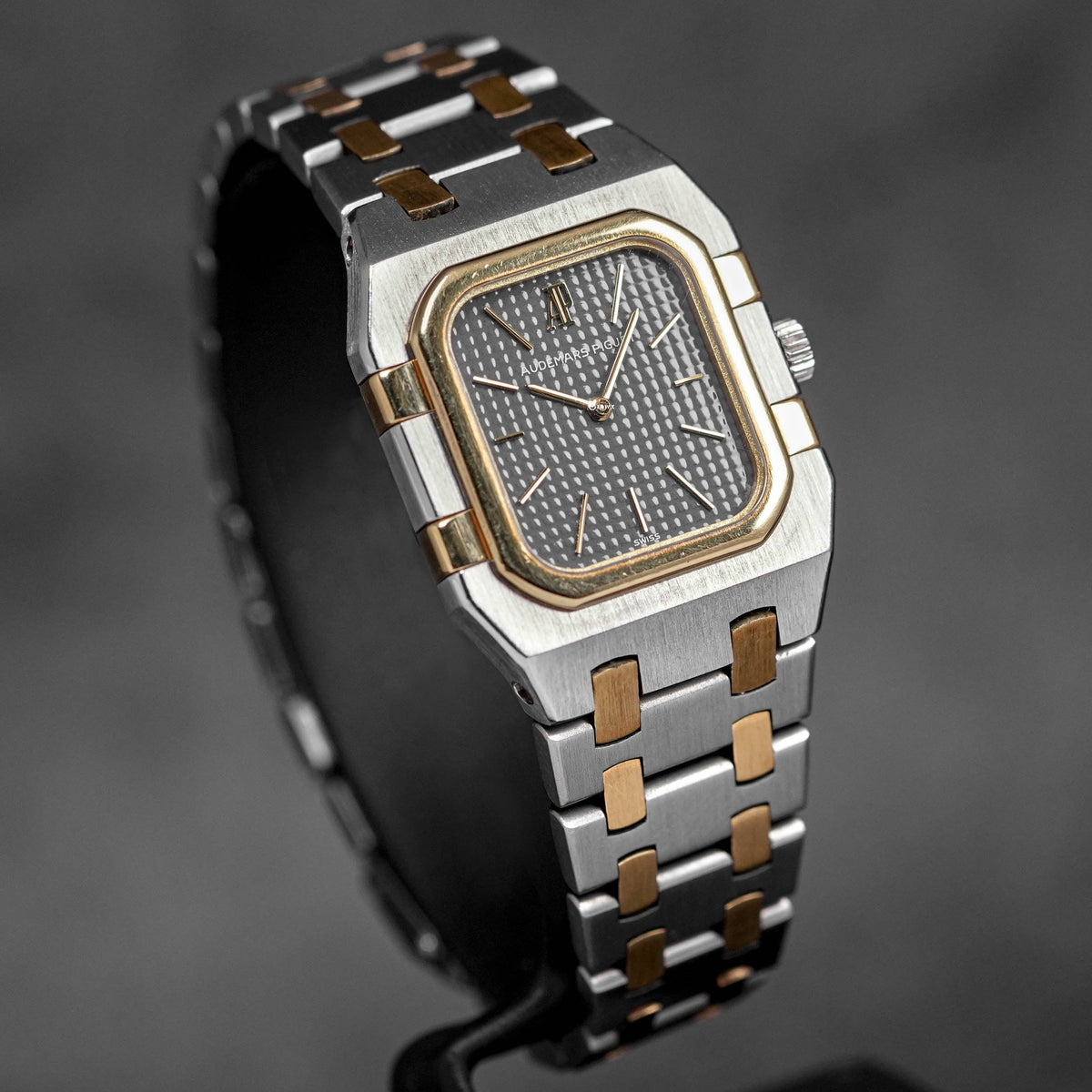 ROYAL OAK 25MM SQUARE 6005SA TWOTONE YELLOWGOLD GREY DIAL QUARTZ (WATCH ONLY)