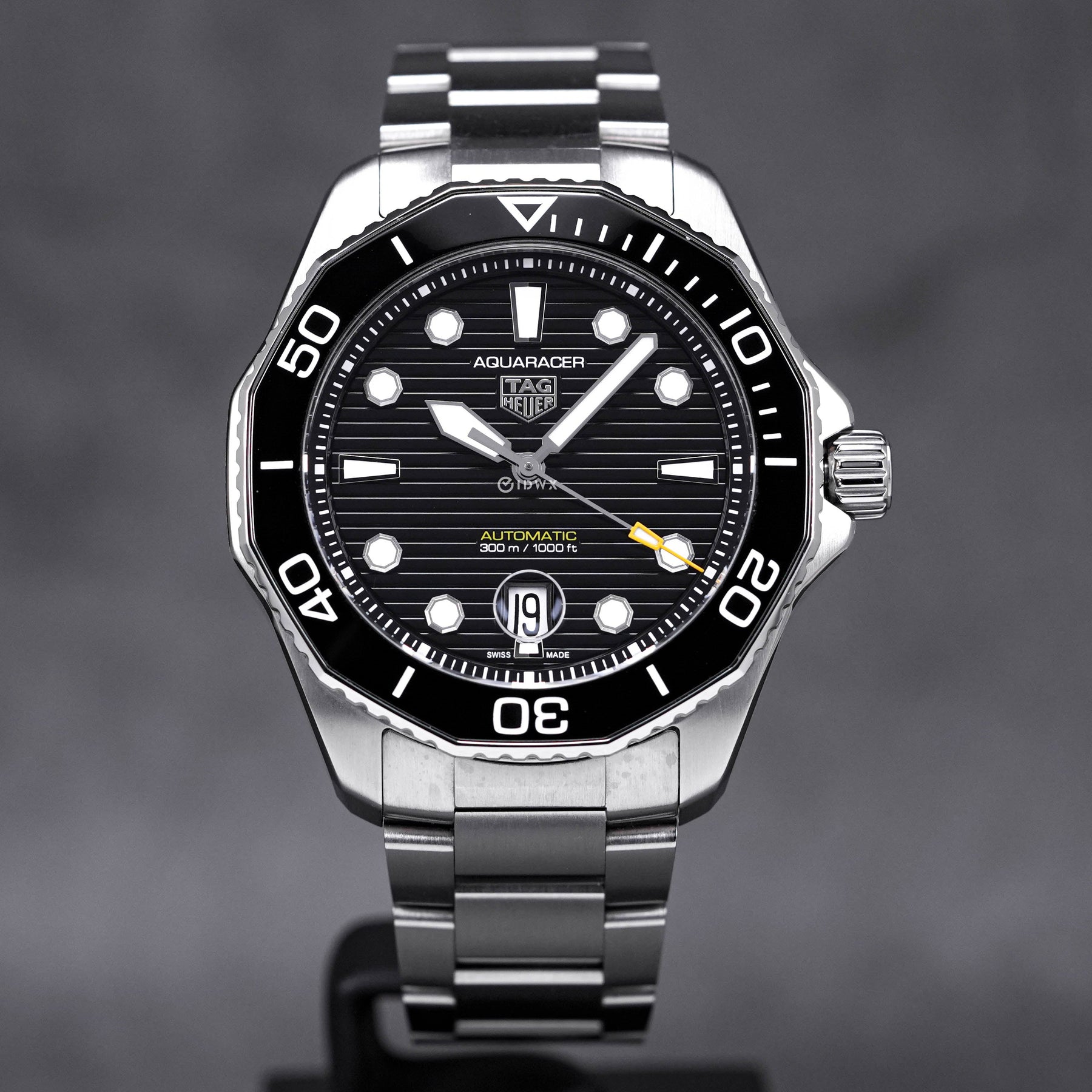 AQUARACER 300M CALIBRE 5 BLACK DIAL (2022)