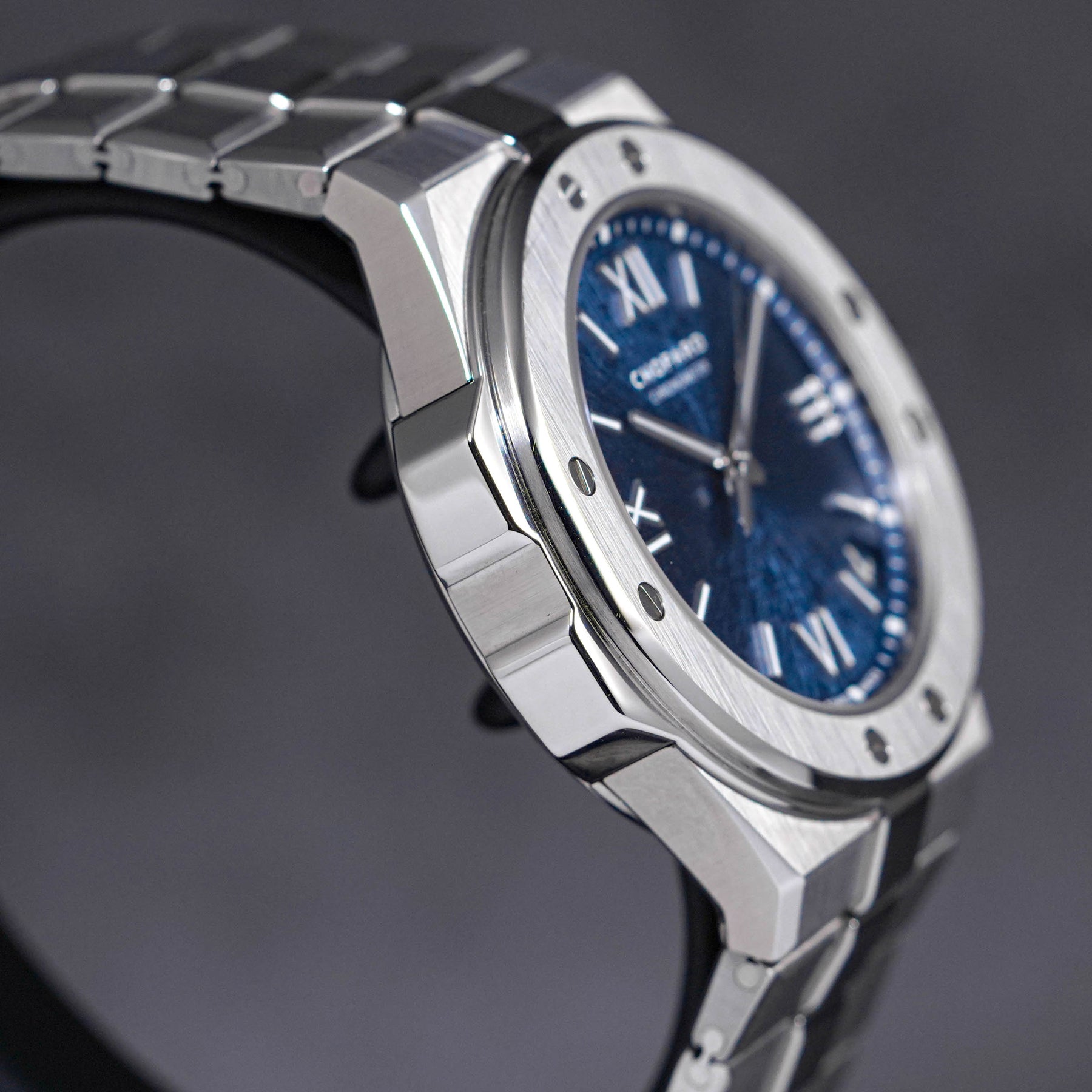 ALPINE EAGLE LARGE BLUE DIAL (2020)