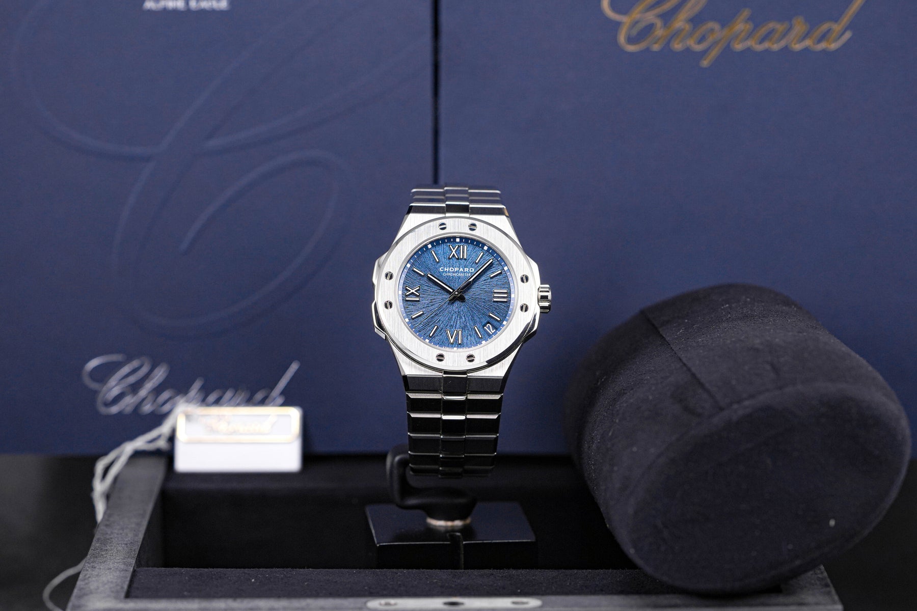 ALPINE EAGLE LARGE BLUE DIAL (2020)