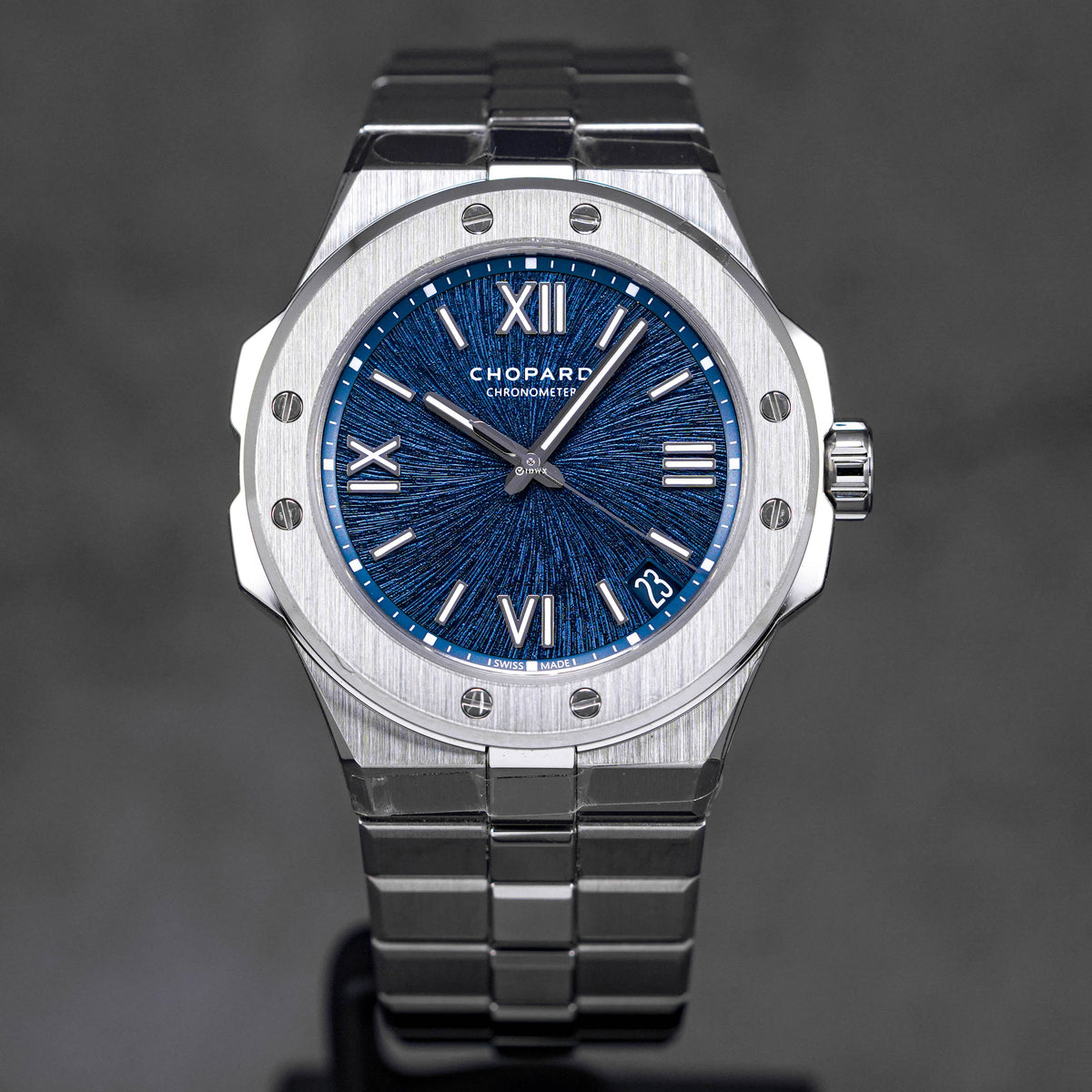 ALPINE EAGLE LARGE BLUE DIAL (2022)