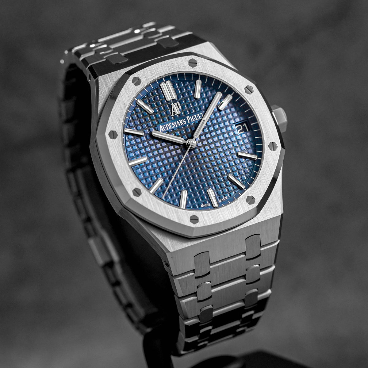 Harga Audemars Piguet Royal Oak 15500 Blue