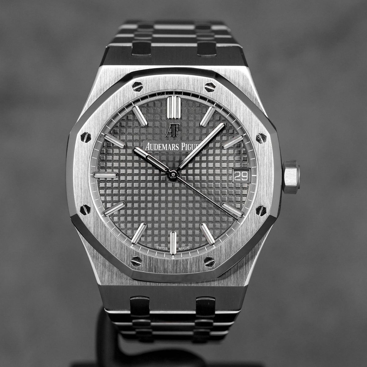 Harga Audemars Piguet Royal Oak 15500 Grey