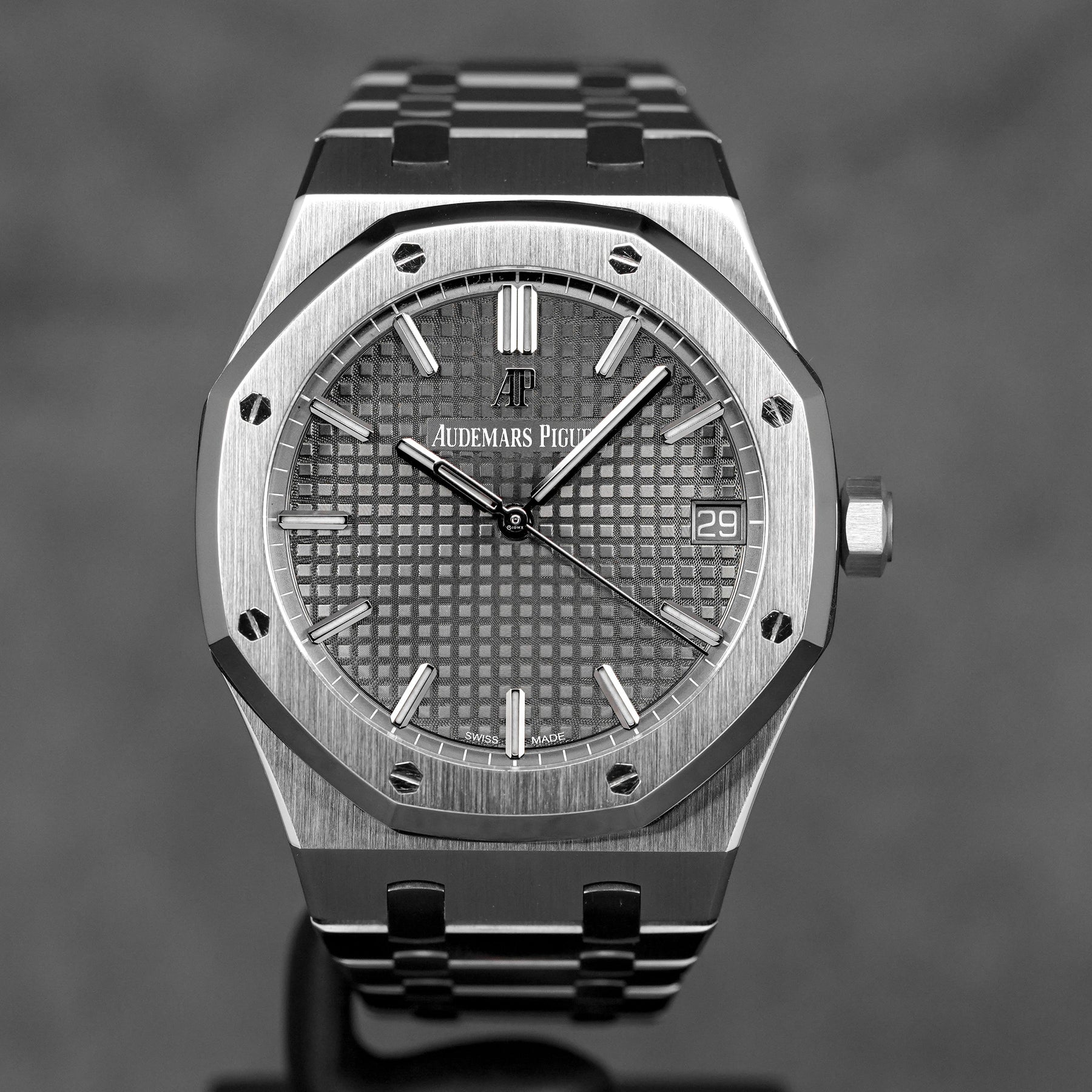 Harga Audemars Piguet Royal Oak 15500 Grey