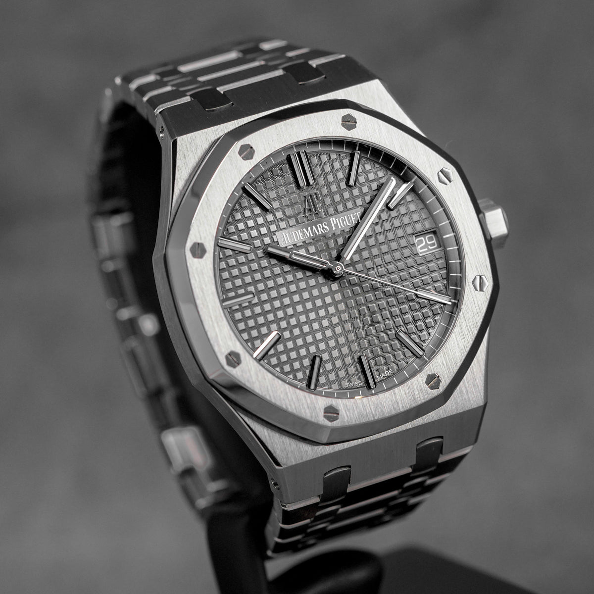 Harga Audemars Piguet Royal Oak 15500 Grey