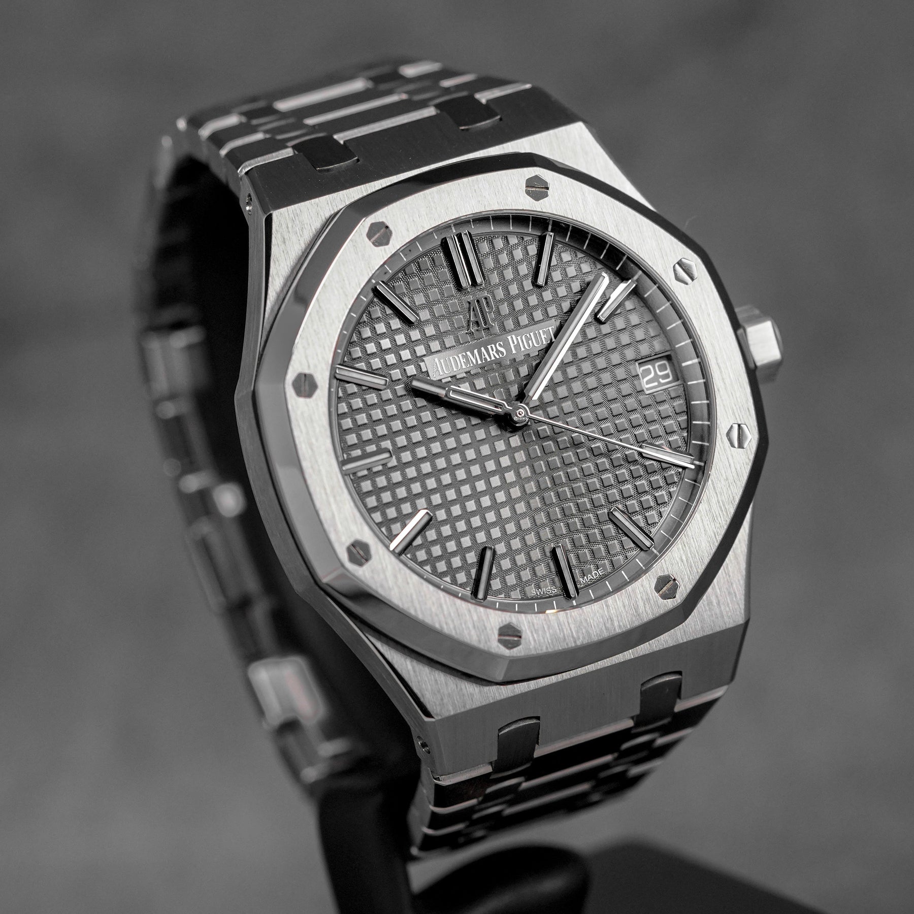Harga Audemars Piguet Royal Oak 15500 Grey