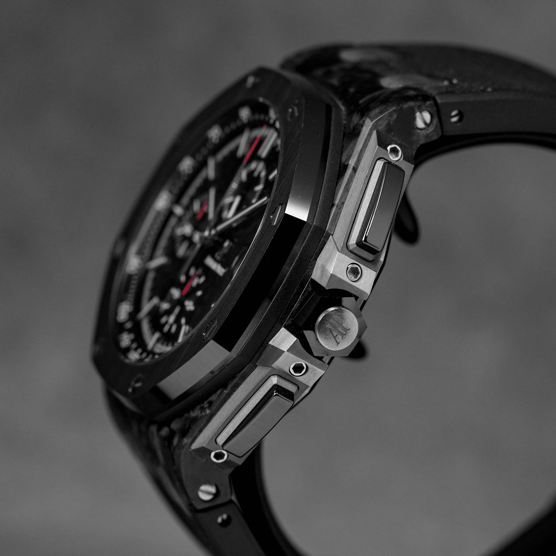 ROYAL OAK OFFSHORE CHRONOGRAPH 44MM NOVELTY BLACK CARBON CERAMIC AFTERMARKET STRAP (2015)