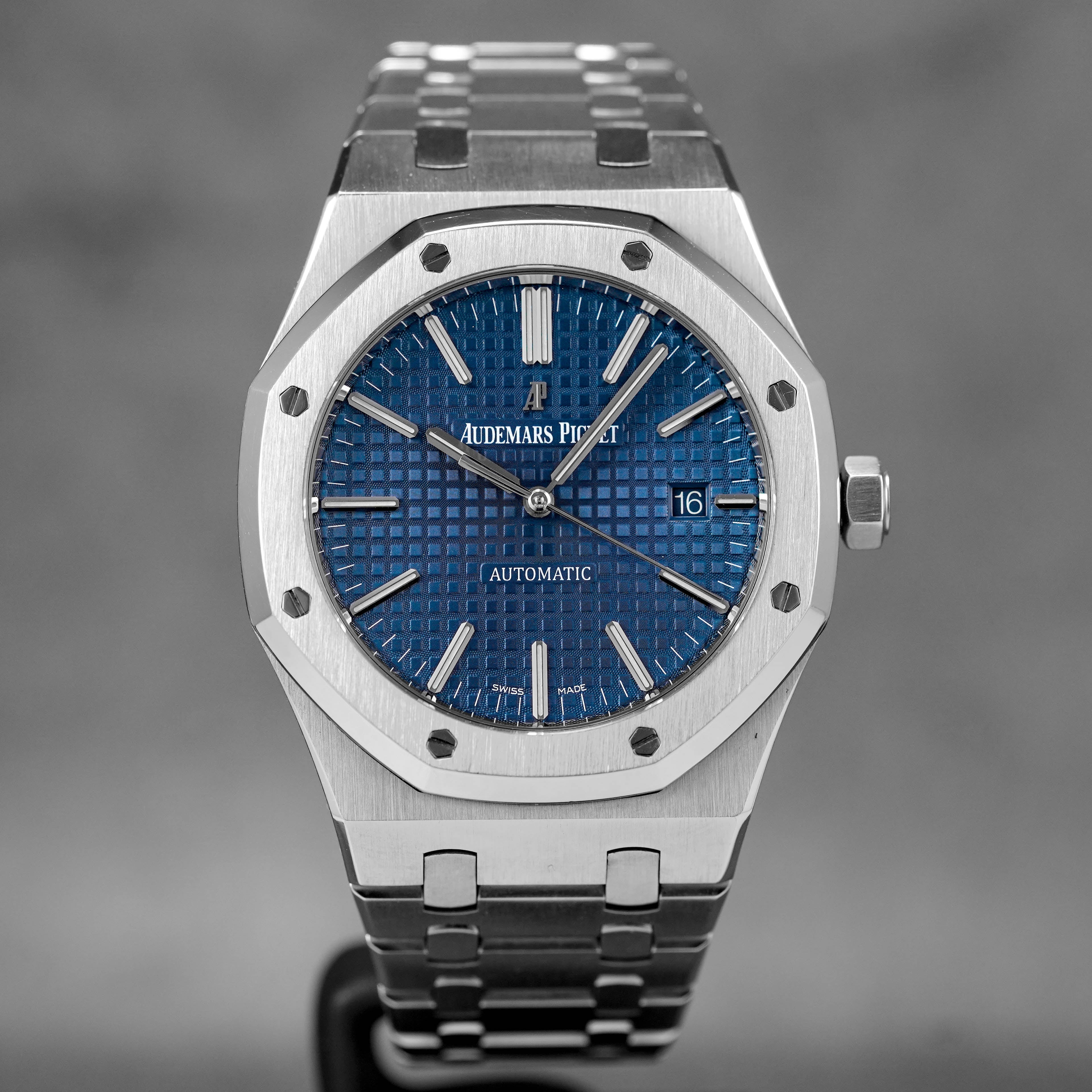 AUDEMARS PIGUET ROYAL OAK 41MM 15400 BLUE DIAL (2014) OMNILUXE