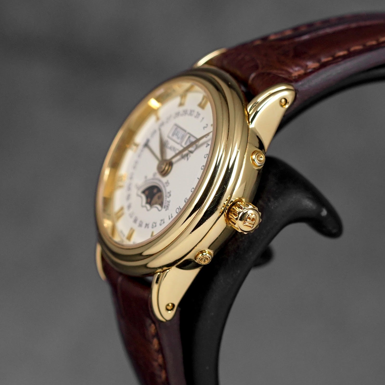 VILLERET CALENDAR MOONPHASE YELLOWGOLD WHITE DIAL (WATCH ONLY)