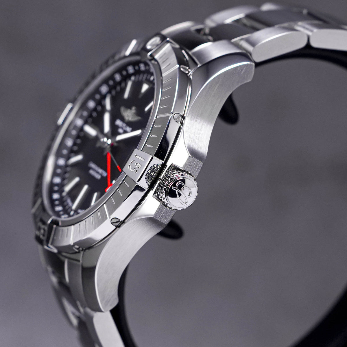 GMT 43MM AVENGER BLACK DIAL (2022)