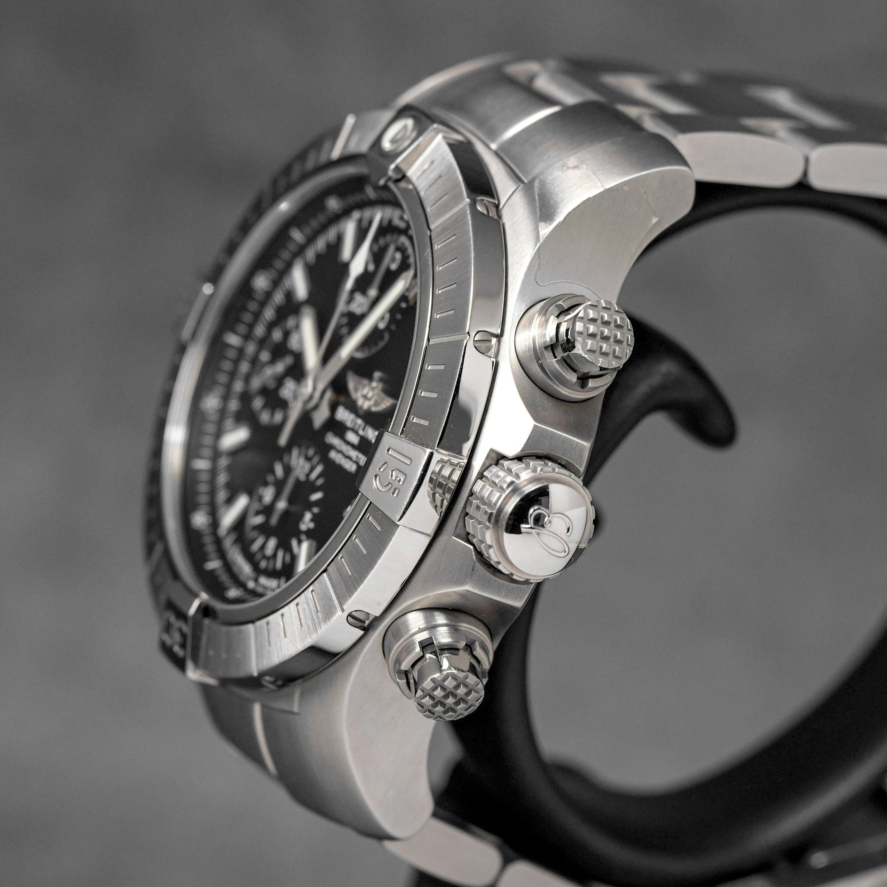 Harga Breitling Avenger Chrono 43 Steel Black