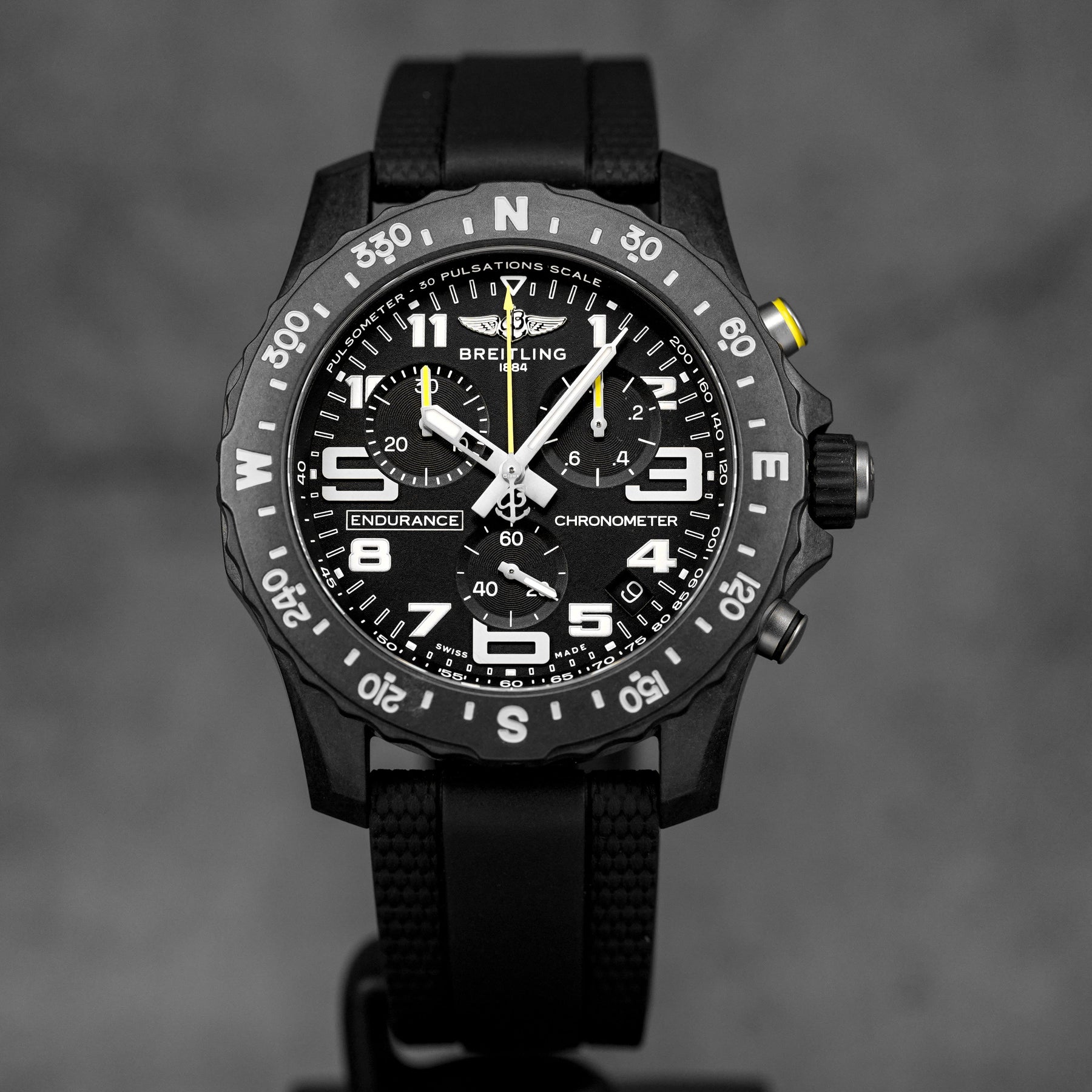Harga Breitling Endurance Pro 44 Black