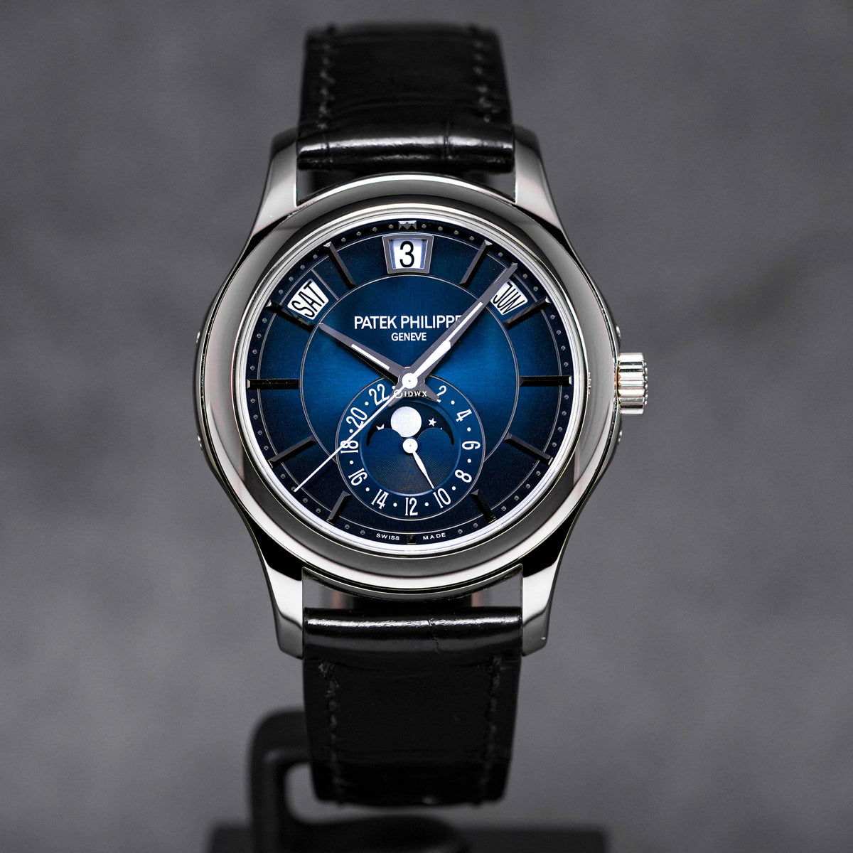COMPLICATIONS 5205G WHITEGOLD ANNUAL CALENDAR MOONPHASE BLUE DIAL (2021)